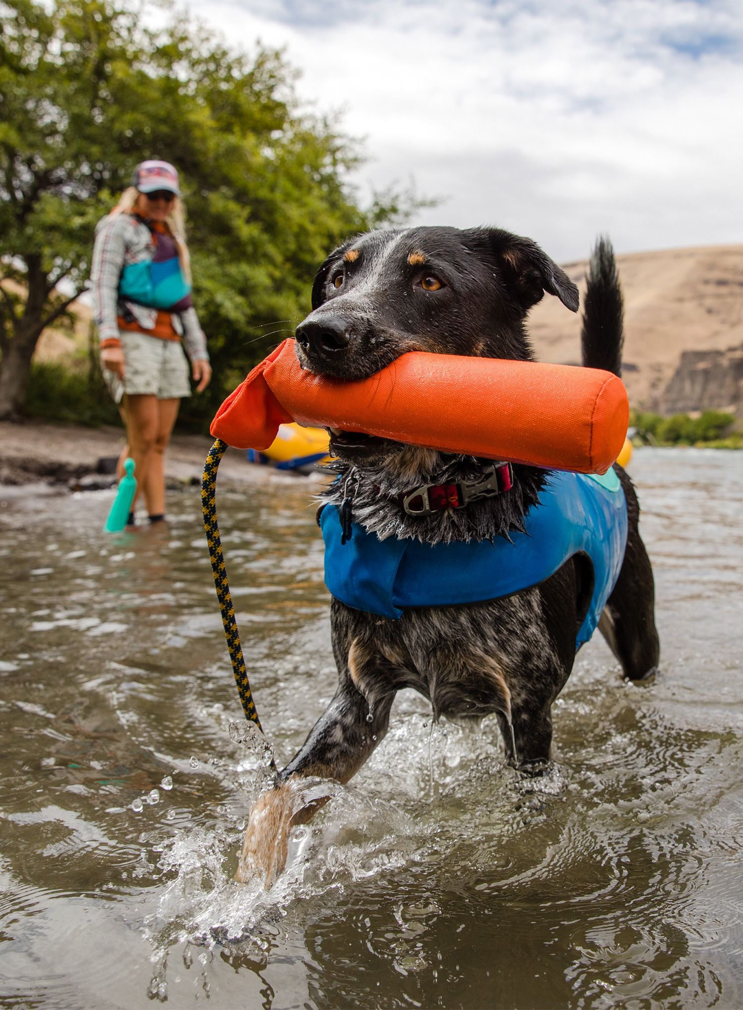 Igračka za psa Ruffwear Lunker - campfire orange
