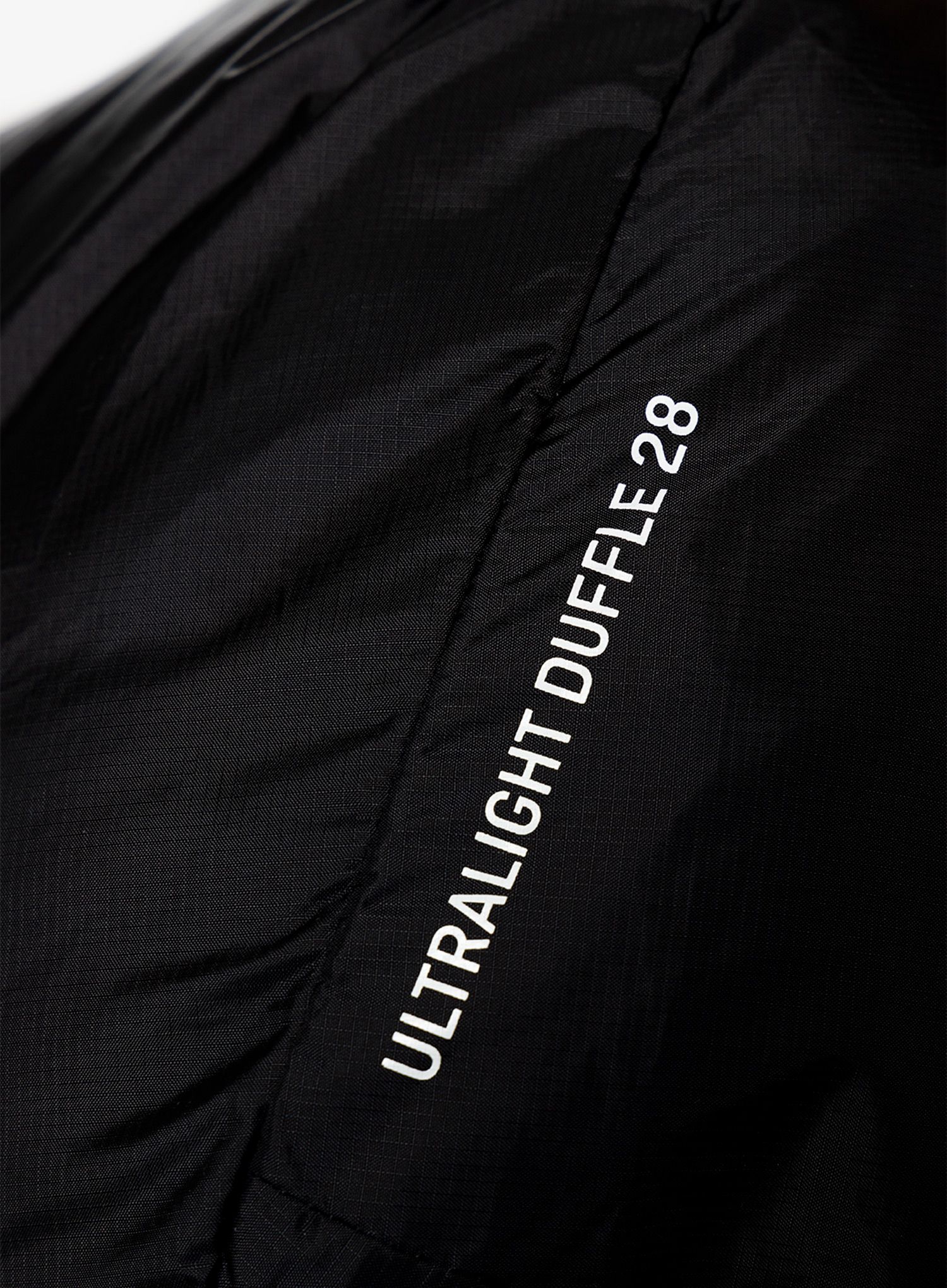 Urbana torba Salewa Ultralight Duffle 28L - black out