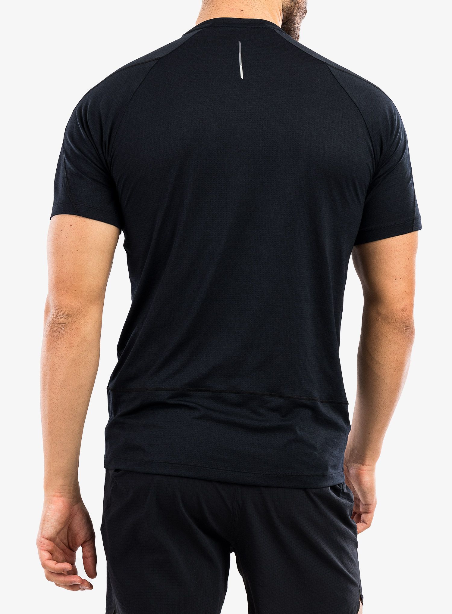 Majica za trčanje Salomon Cross Run SS Tee - deep black