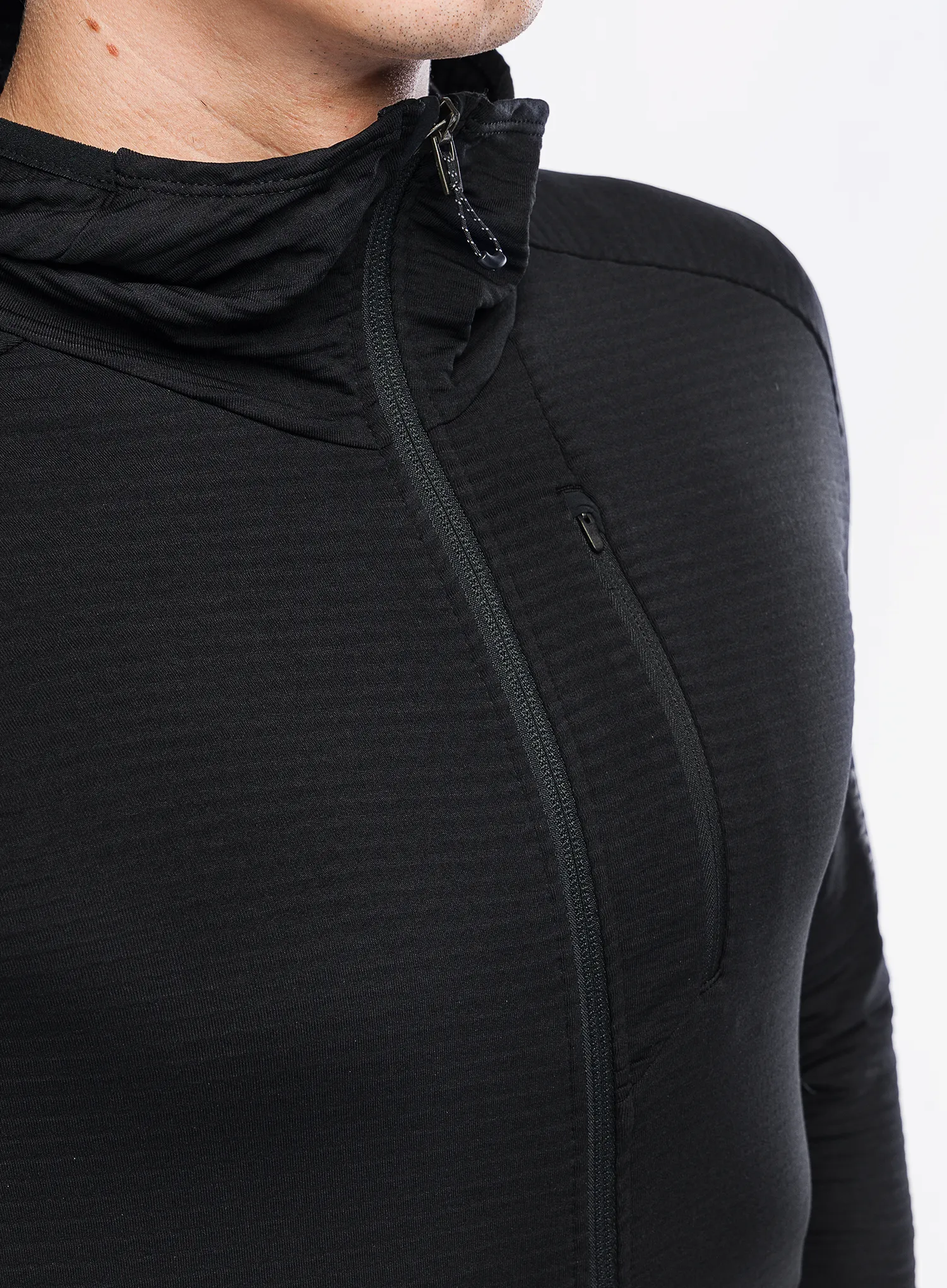Majica s kapuljačom Salomon Essential Ltwarm HD - deep black