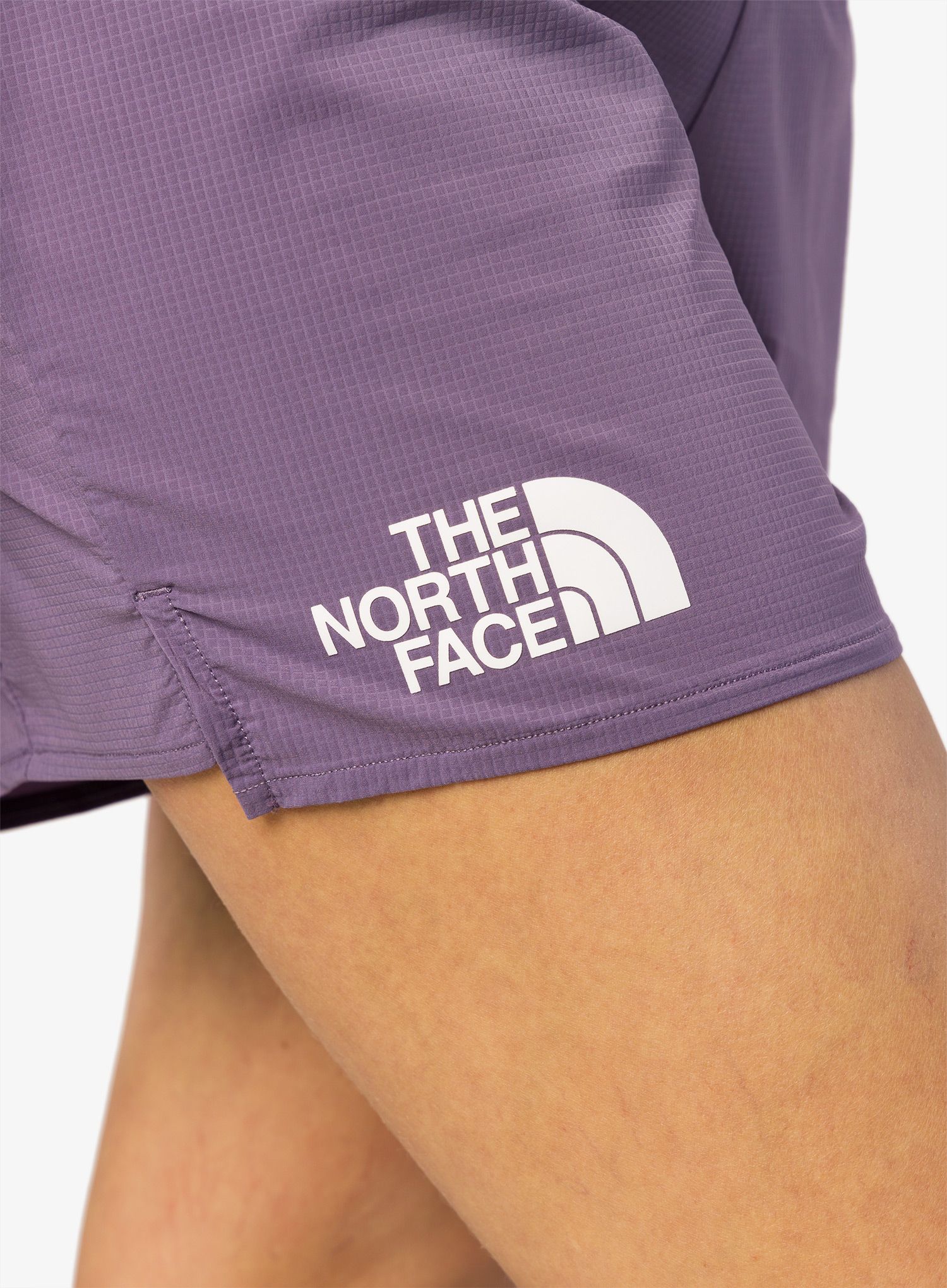 Ženske kratke hlače za trčanje The North Face Summit Pacesetter Run Short - black/lunar slate