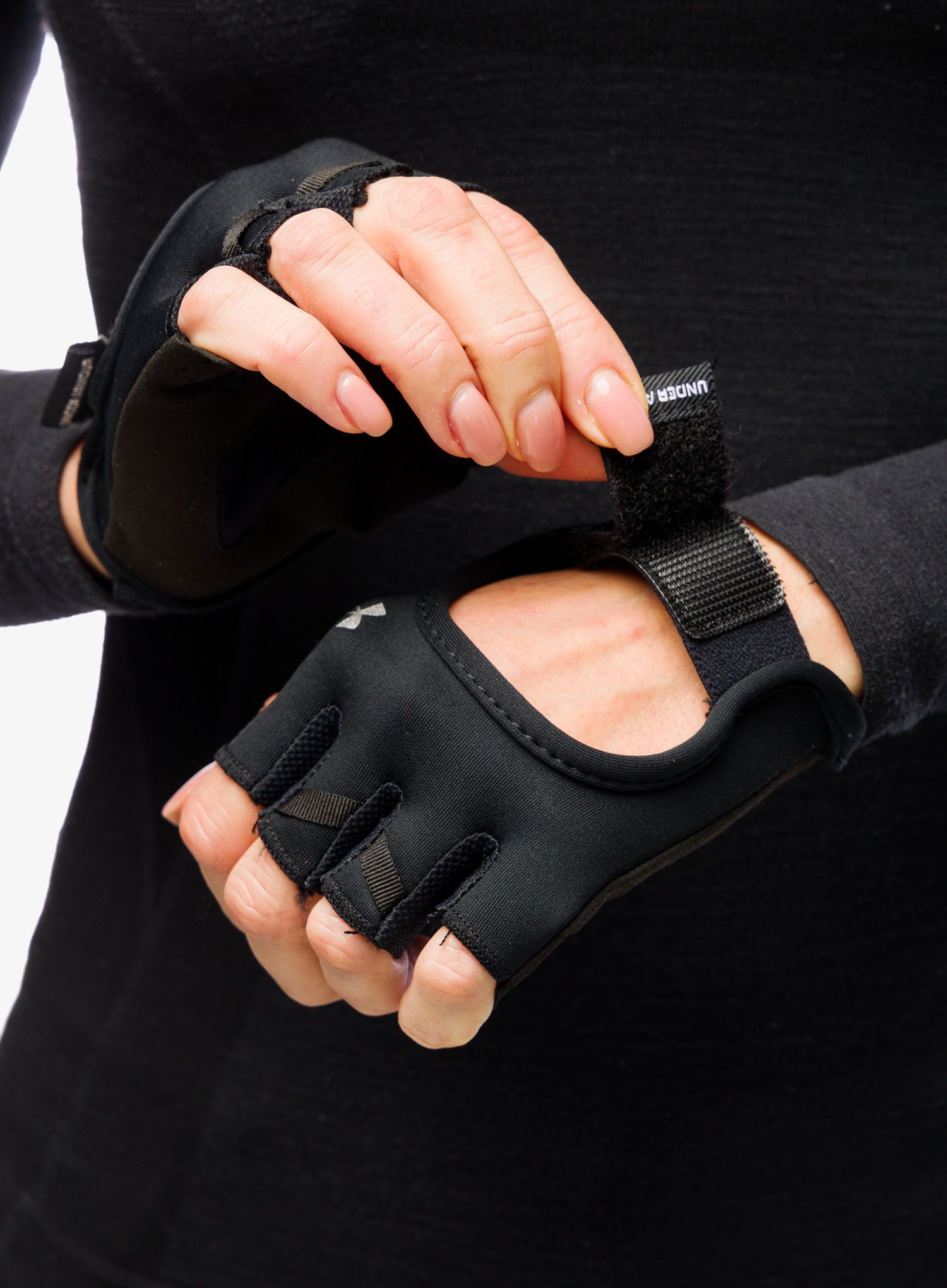enske rukavice Under Armour Training Gloves black silver