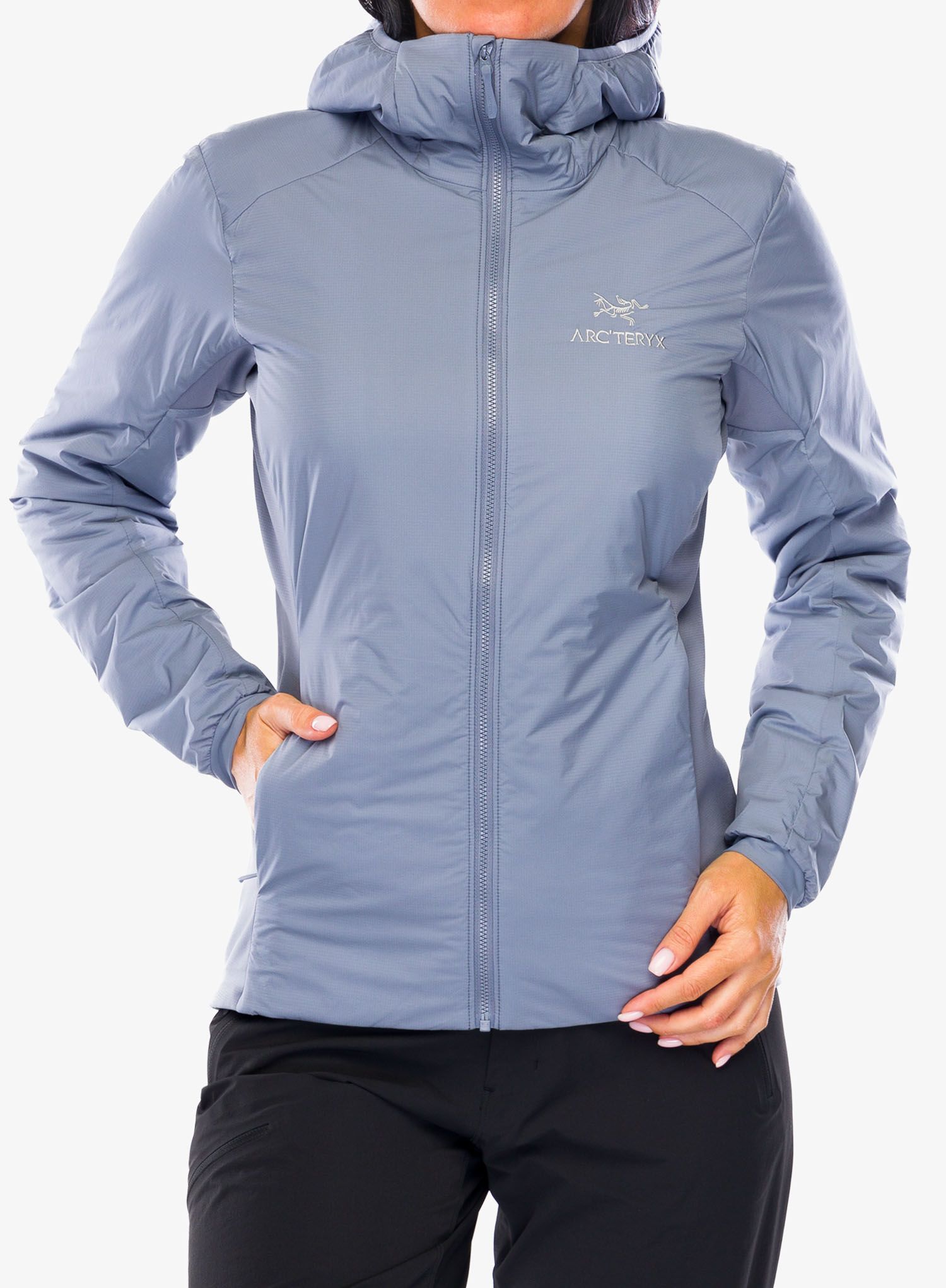Jakna s postavom ženska Arcteryx Atom Hoody - stratus