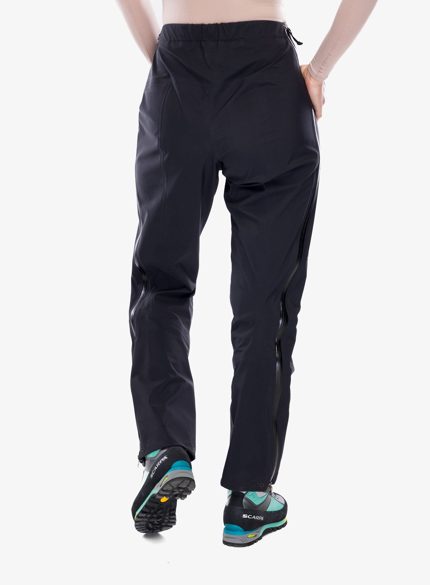 Ženske GORE-TEX hlače Arcteryx Beta Pant Regular - black