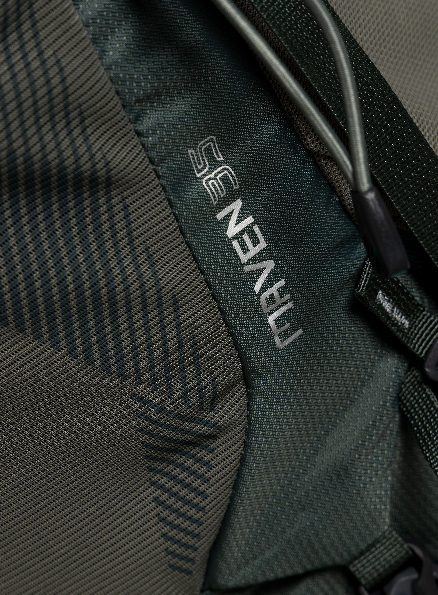 Ženski trekking ruksak Gregory Maven 35 - helium grey 