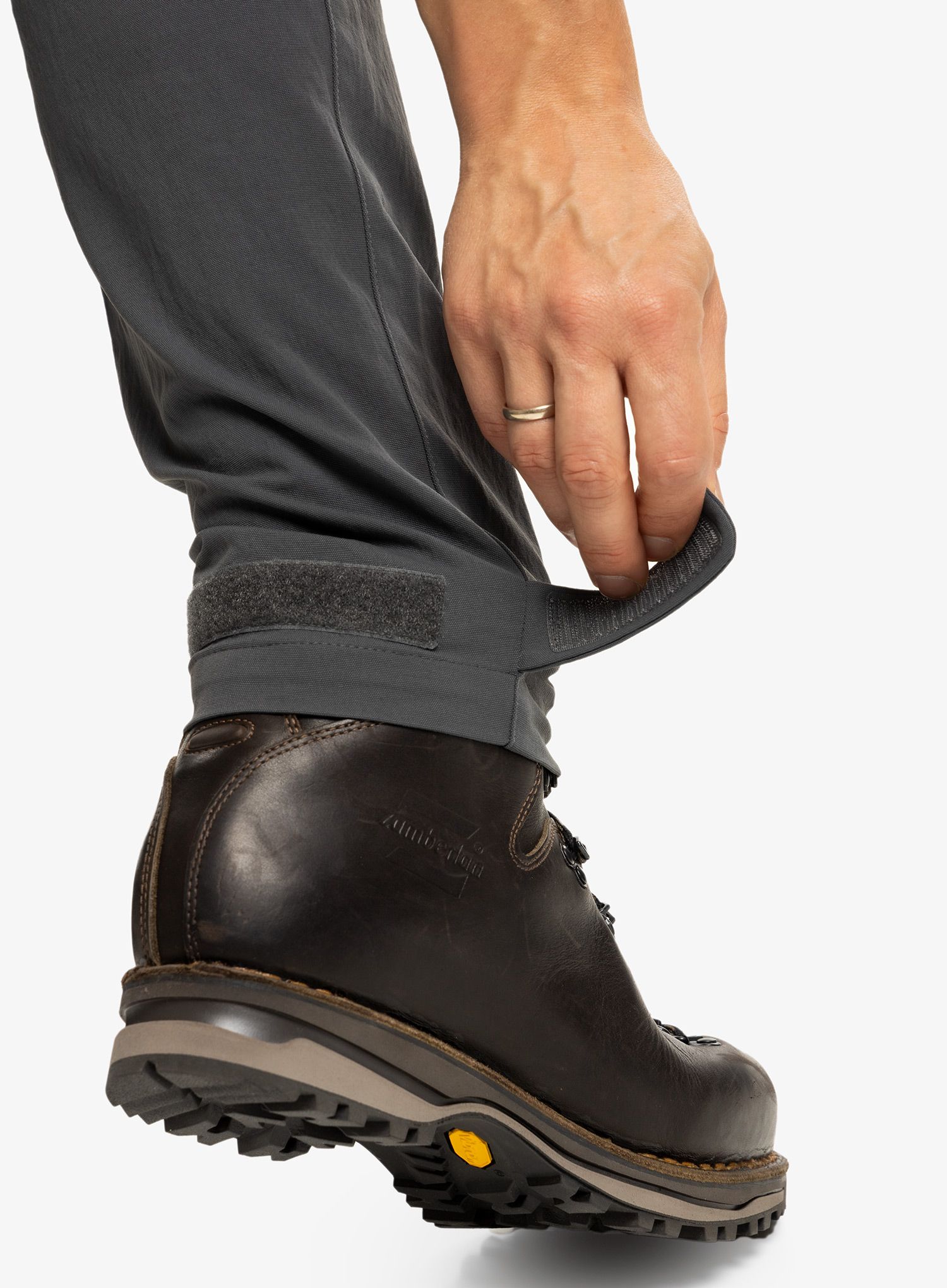 Trekking hlače Haglofs Mid Slim Pant - magnetite/true black