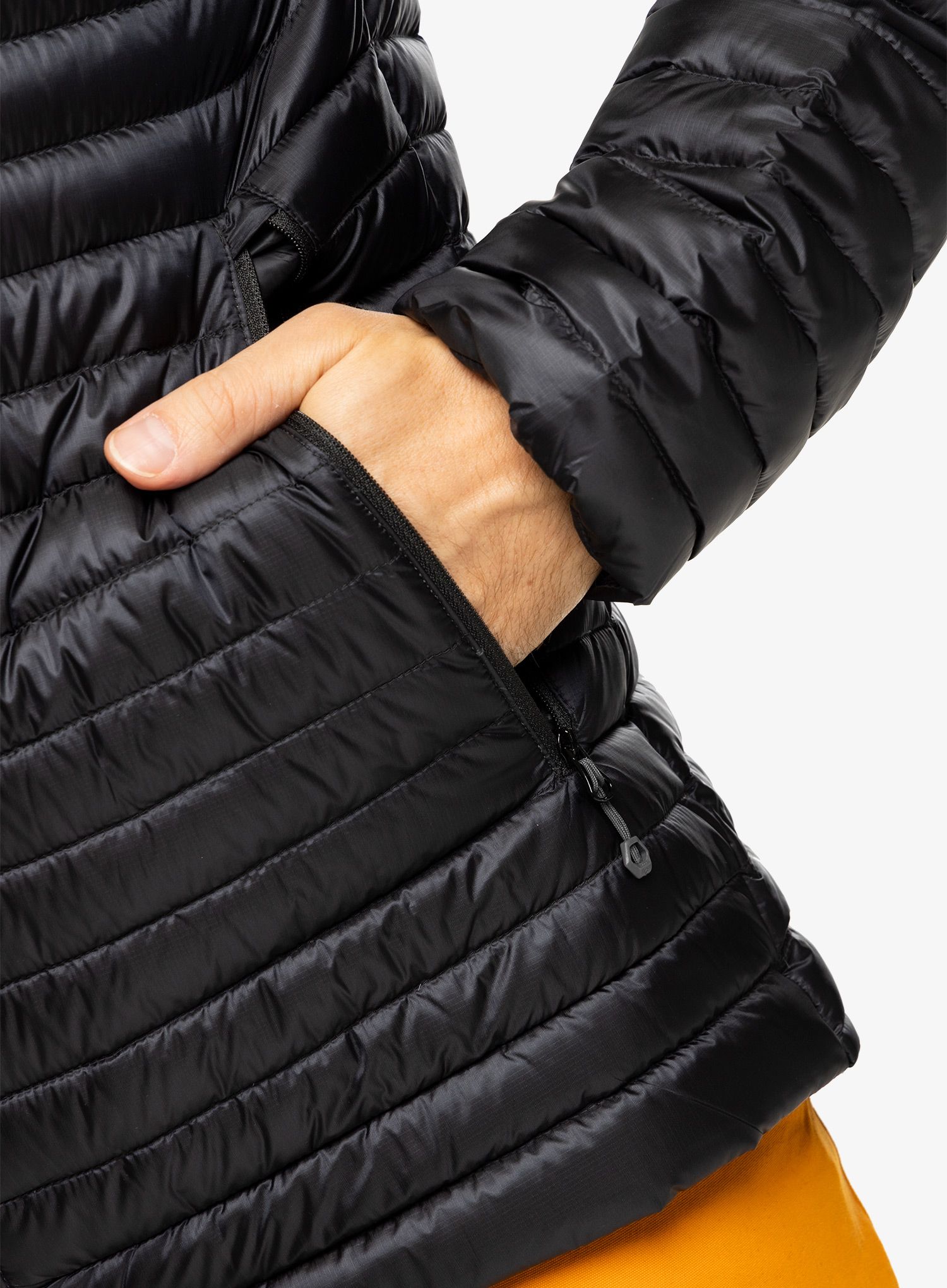 Pernata jakna Montane Anti-Freeze Lite Hoodie - black