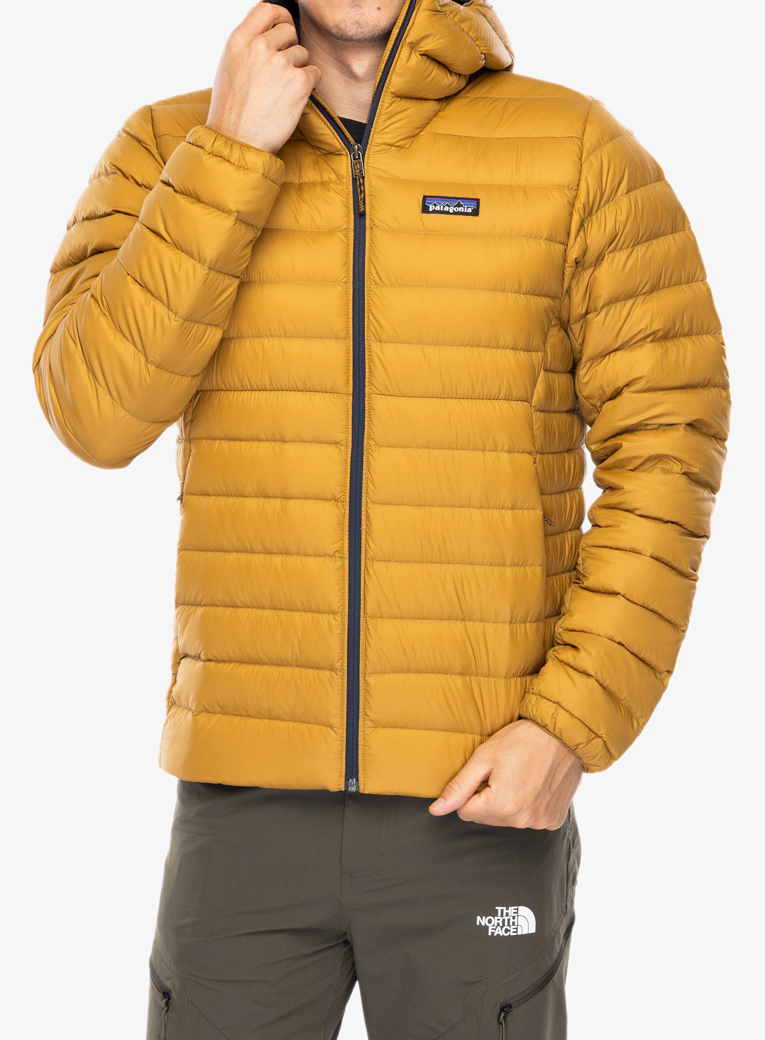 Pernata jakna Patagonia Down Sweater Hoody - raptor brown