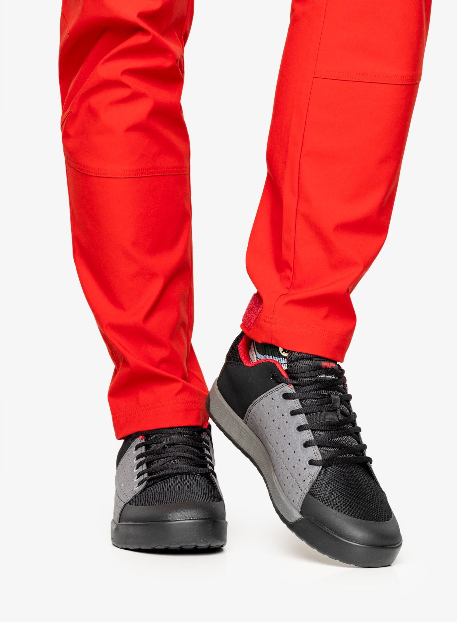 Biciklističke cipele Ride Concepts Livewire - charcoal/red