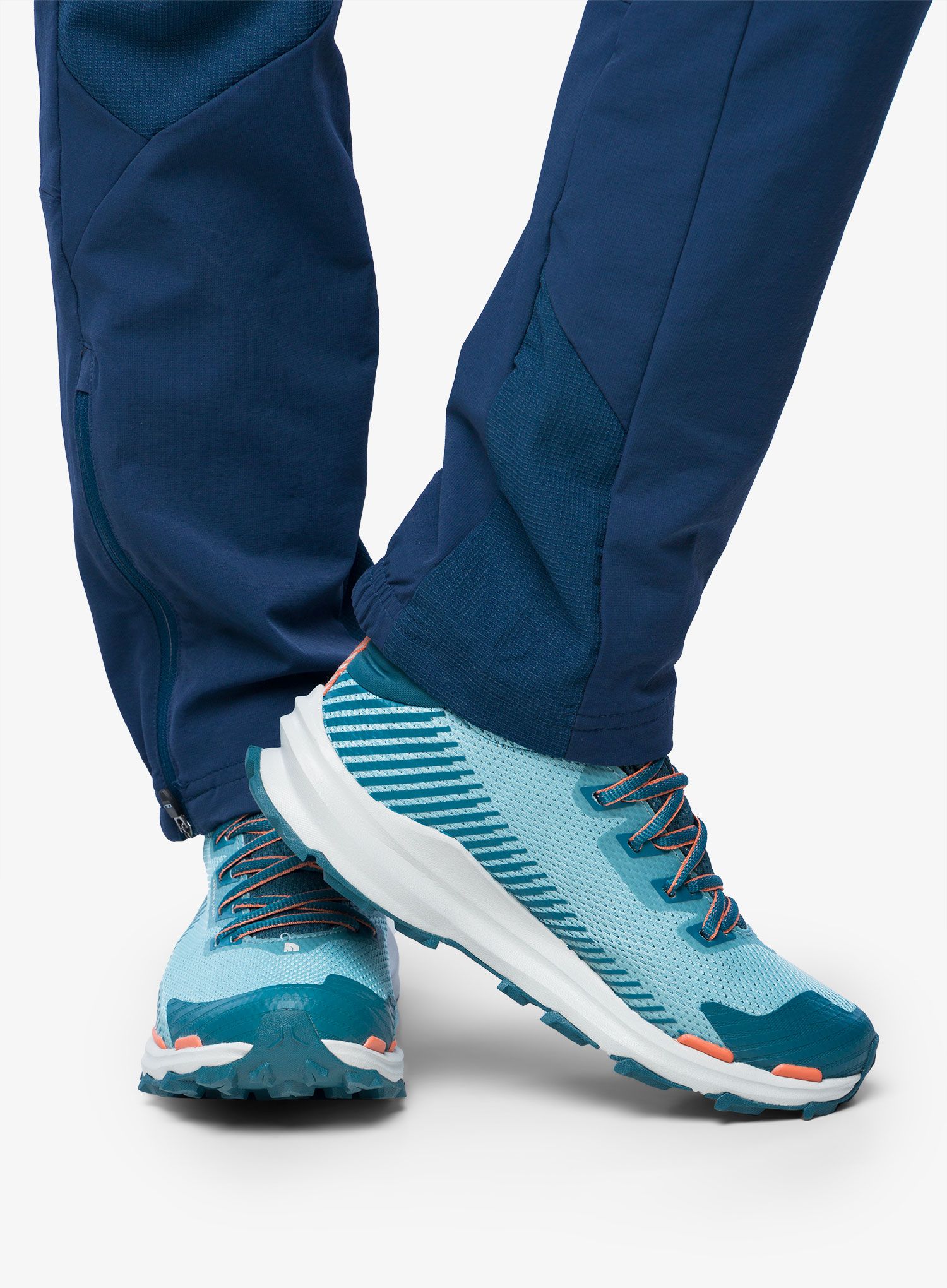 Ženske cipele The North Face Vectiv Fastpack Mid Futurelight - reef/coral