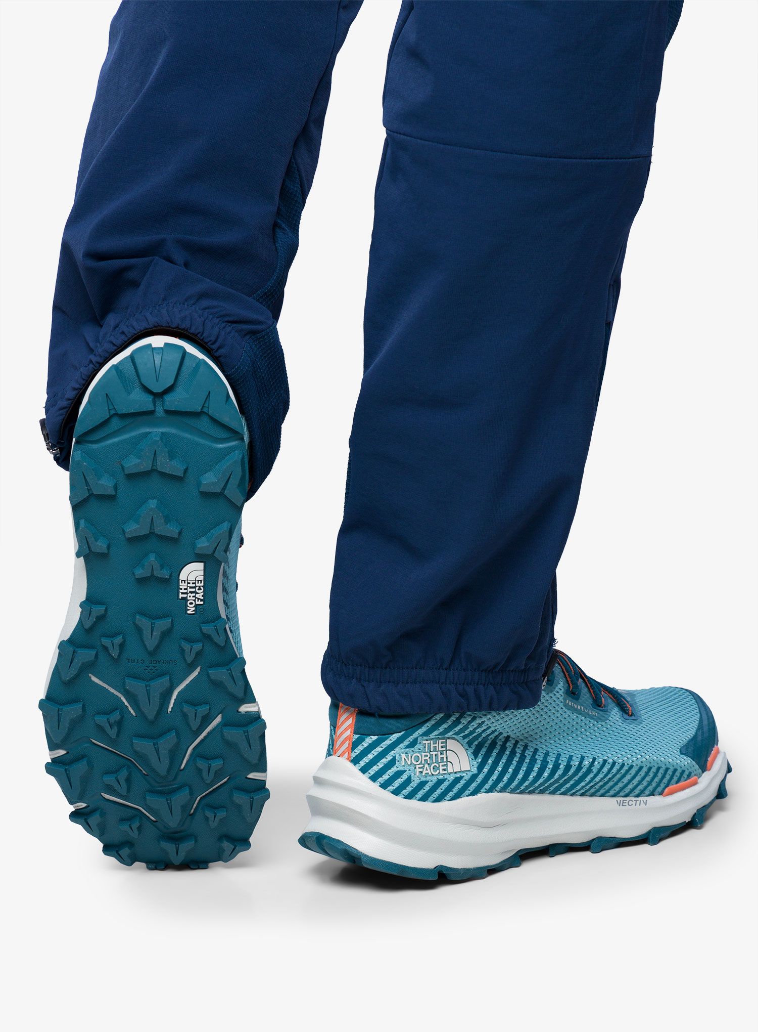 Ženske cipele The North Face Vectiv Fastpack Mid Futurelight - reef/coral
