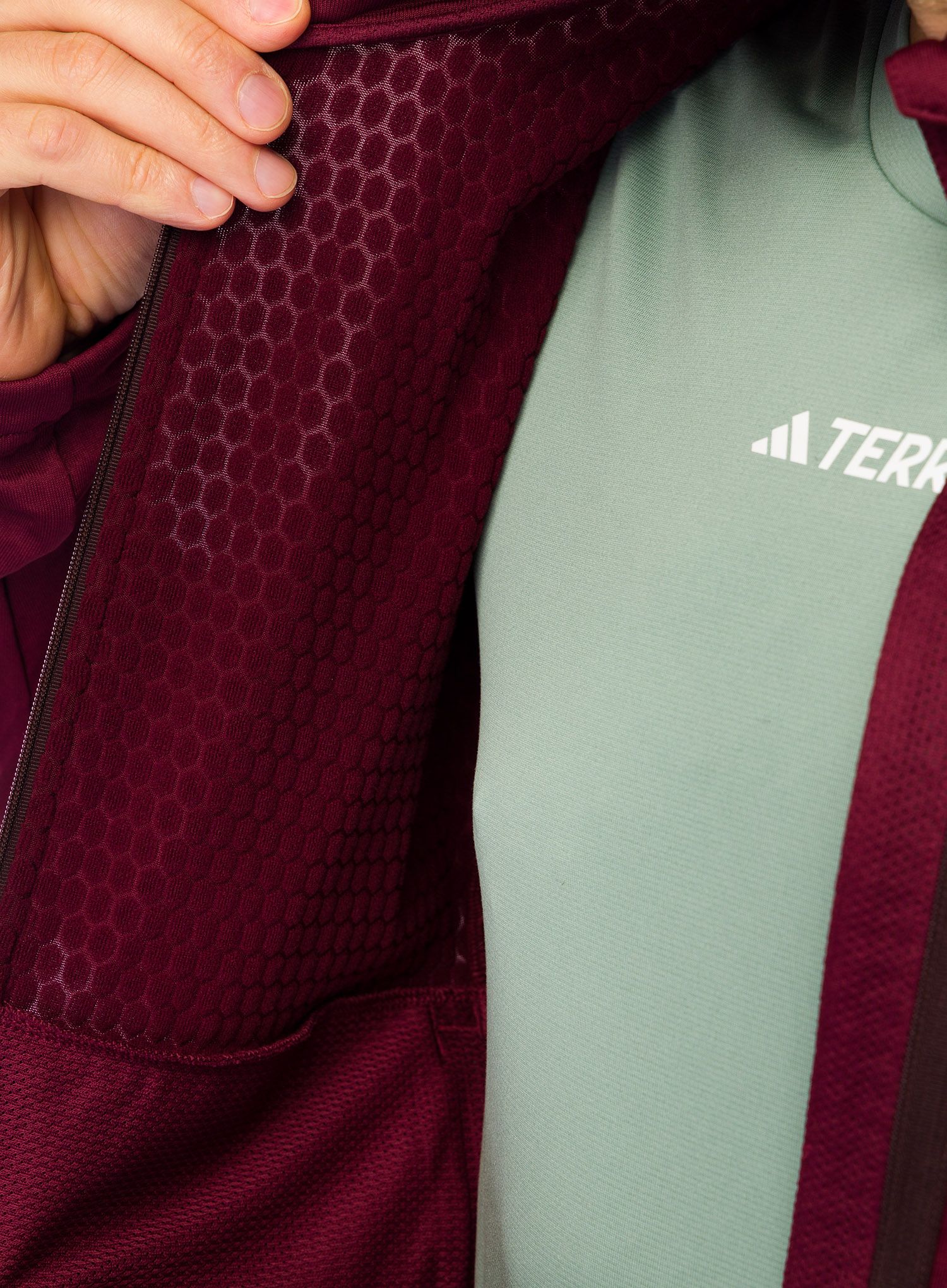 Dukserica od flisa adidas TERREX Multi Light Fleece Full Zip Jacket - shadow red