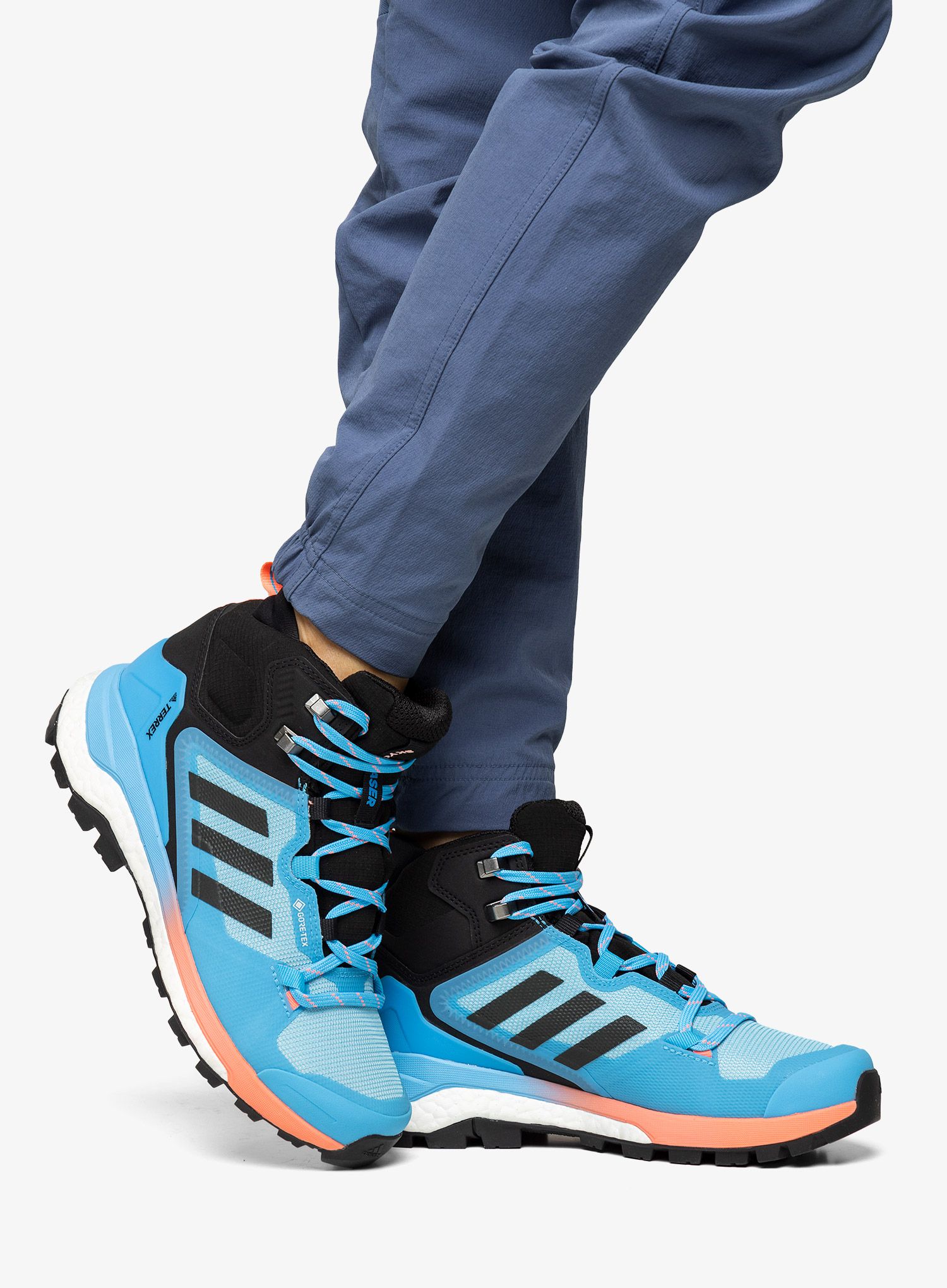 Ženske trekking cipele adidas TERREX Skychaser 2 Mid GTX - sky rush/grey six/acid red