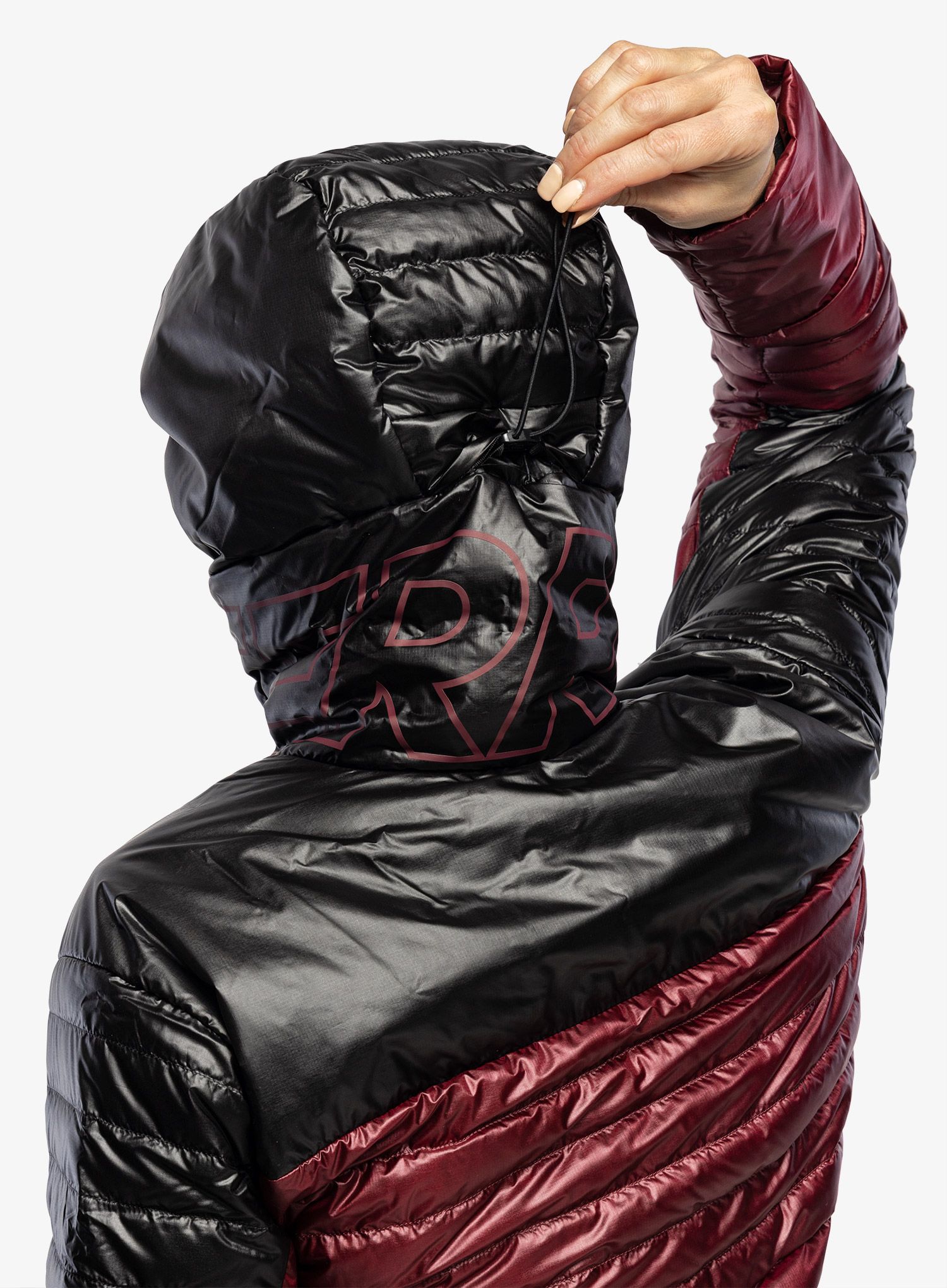 Ženska perjana jakna adidas TERREX Techrock Year-Round Down Hooded Jkt - shadow red/black