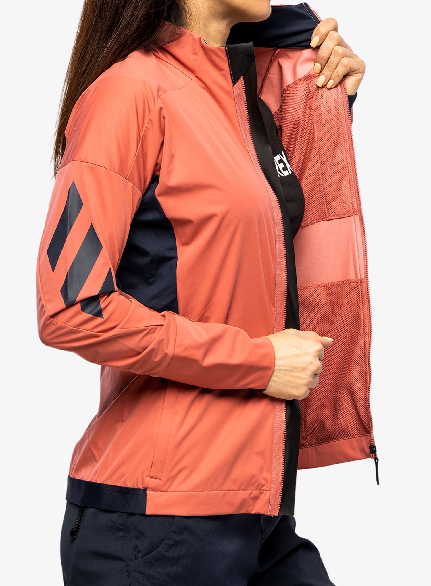 Ženska jakna za trčanje adidas TERREX Xperior Cross-Country Ski Soft Shell Jacket - wonder red