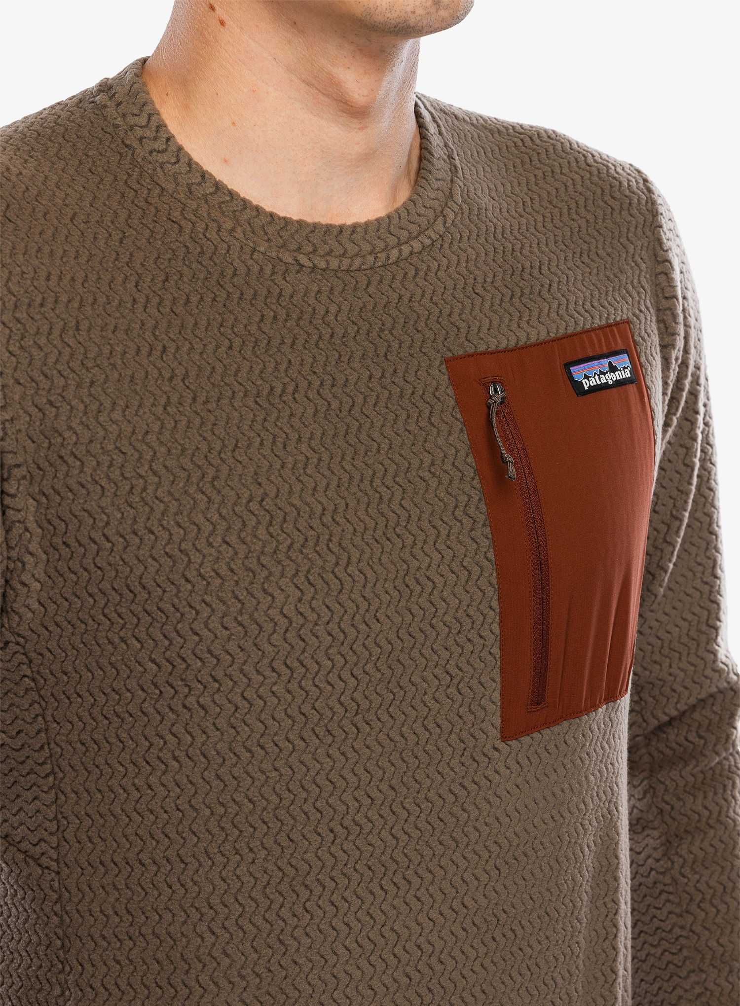 Dukserica Patagonia R1 Air Crew - marlow brown