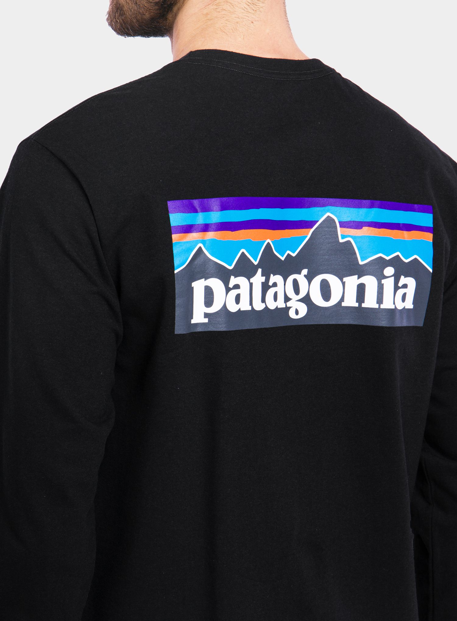 Dukserica Patagonia L/S P-6 Logo Responsibili-Tee - black