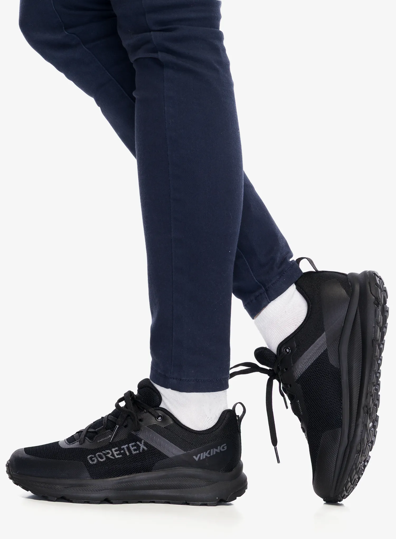 Ženske cipele Viking Stride Low GTX - black