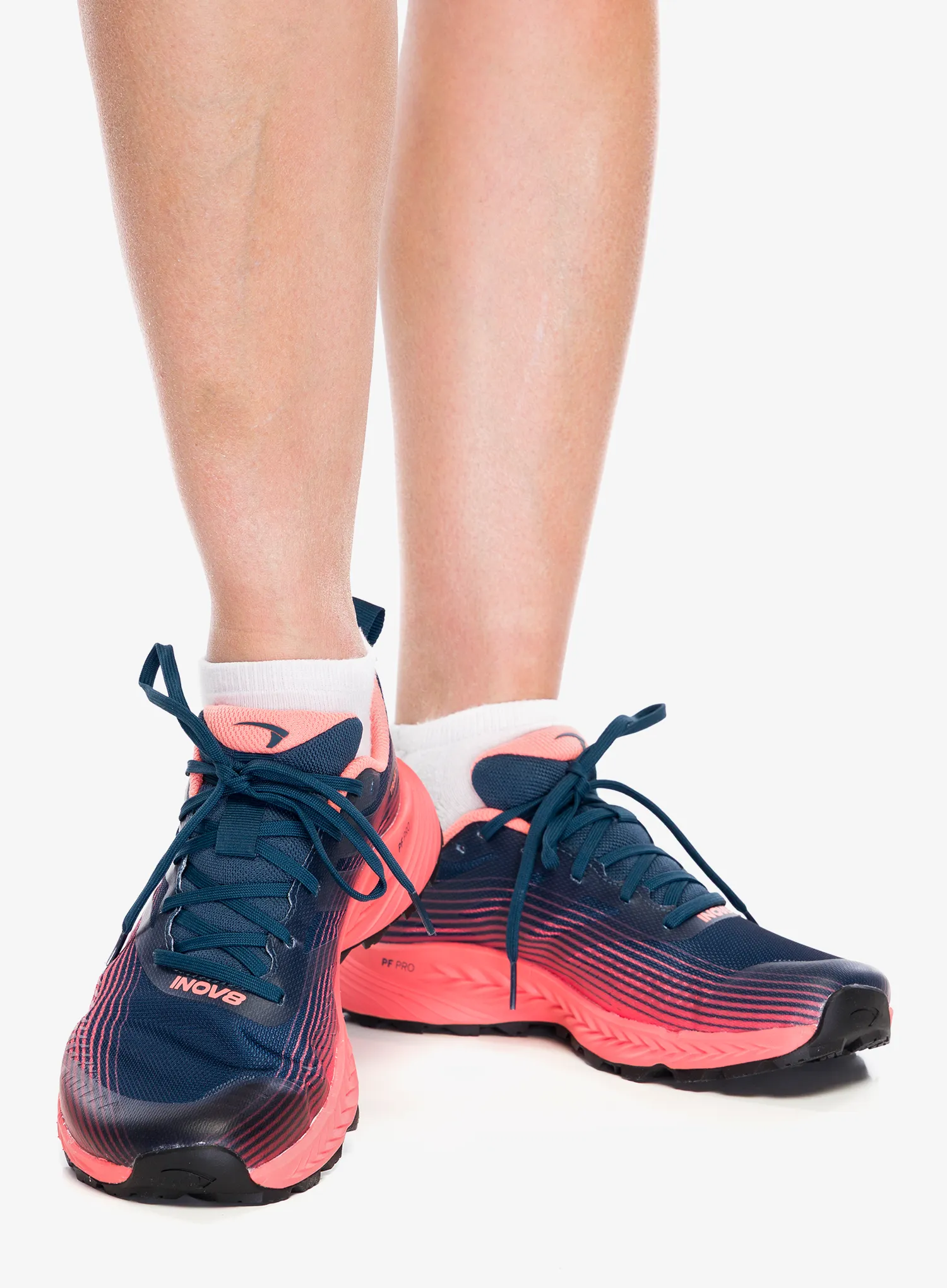Ženske tenisice za trčanje Inov-8 TrailFly Speed Wide - navy/coral