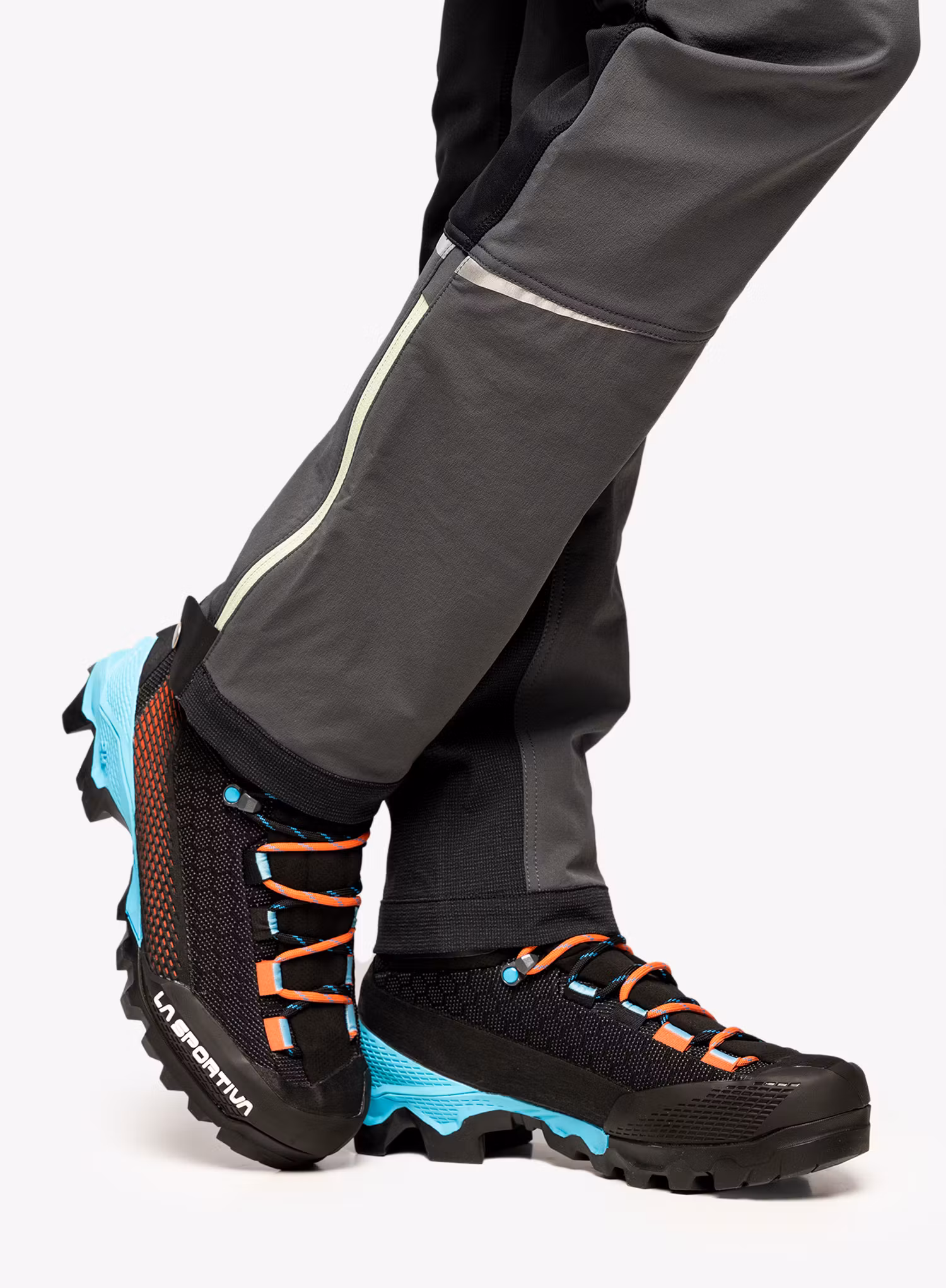Ženske GORE TEX cipele La Sportiva Aequilibrium ST GTX - hibiscus/black