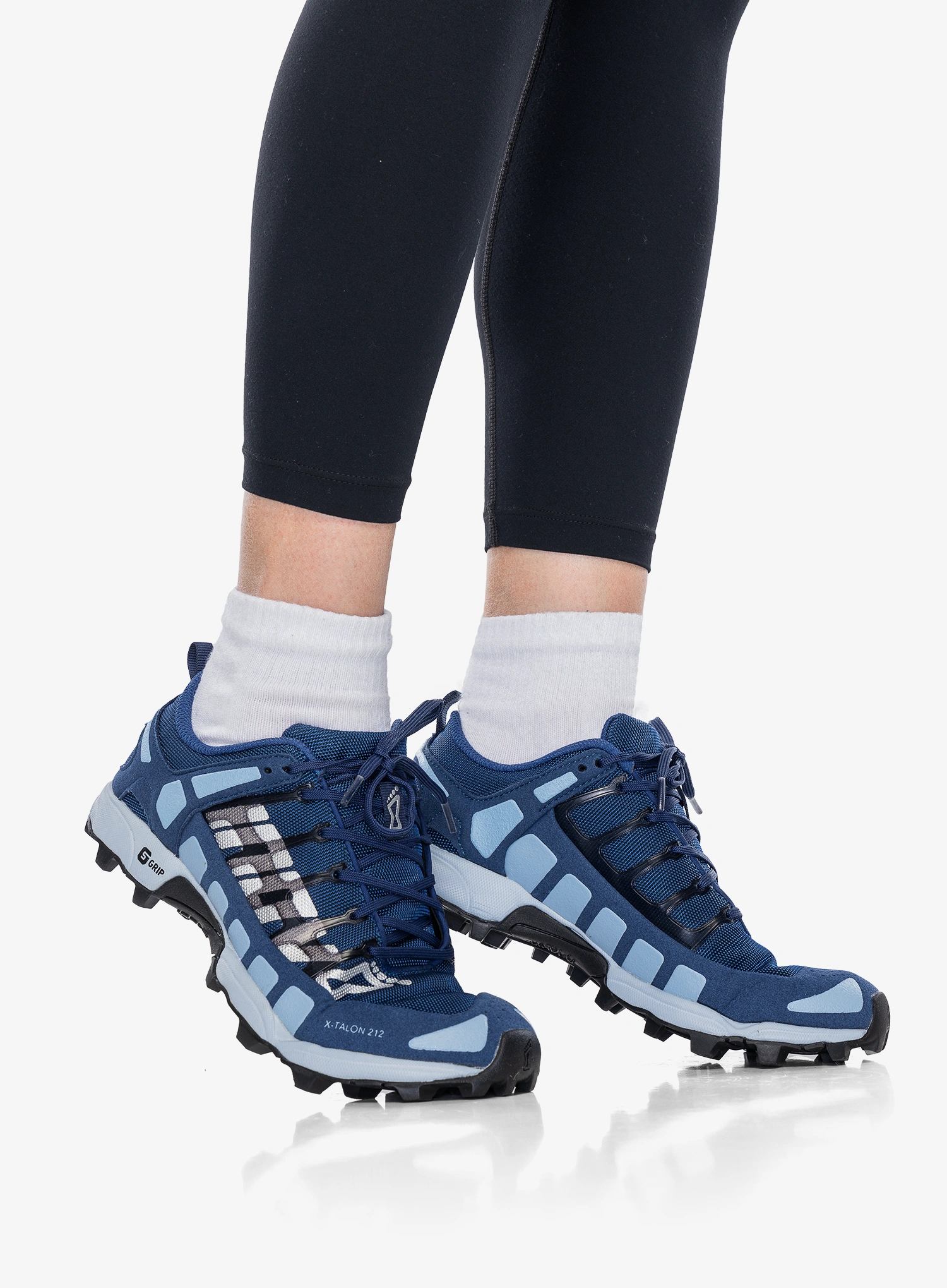 Ženske trail tenisice Inov-8 X-Talon 212 V2 - blue/light blue