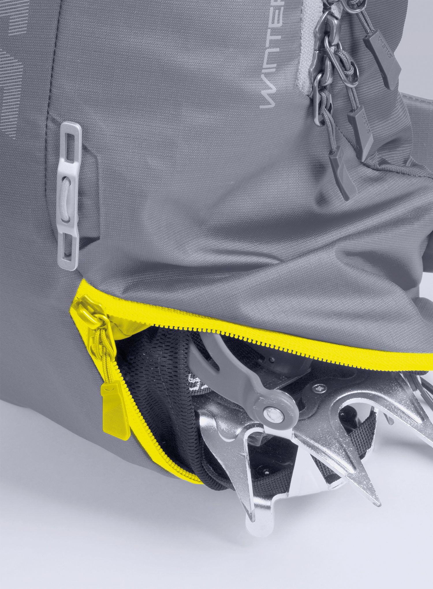 Ženski planinarski ruksak Salewa Winter Train 22 BP WS - black
