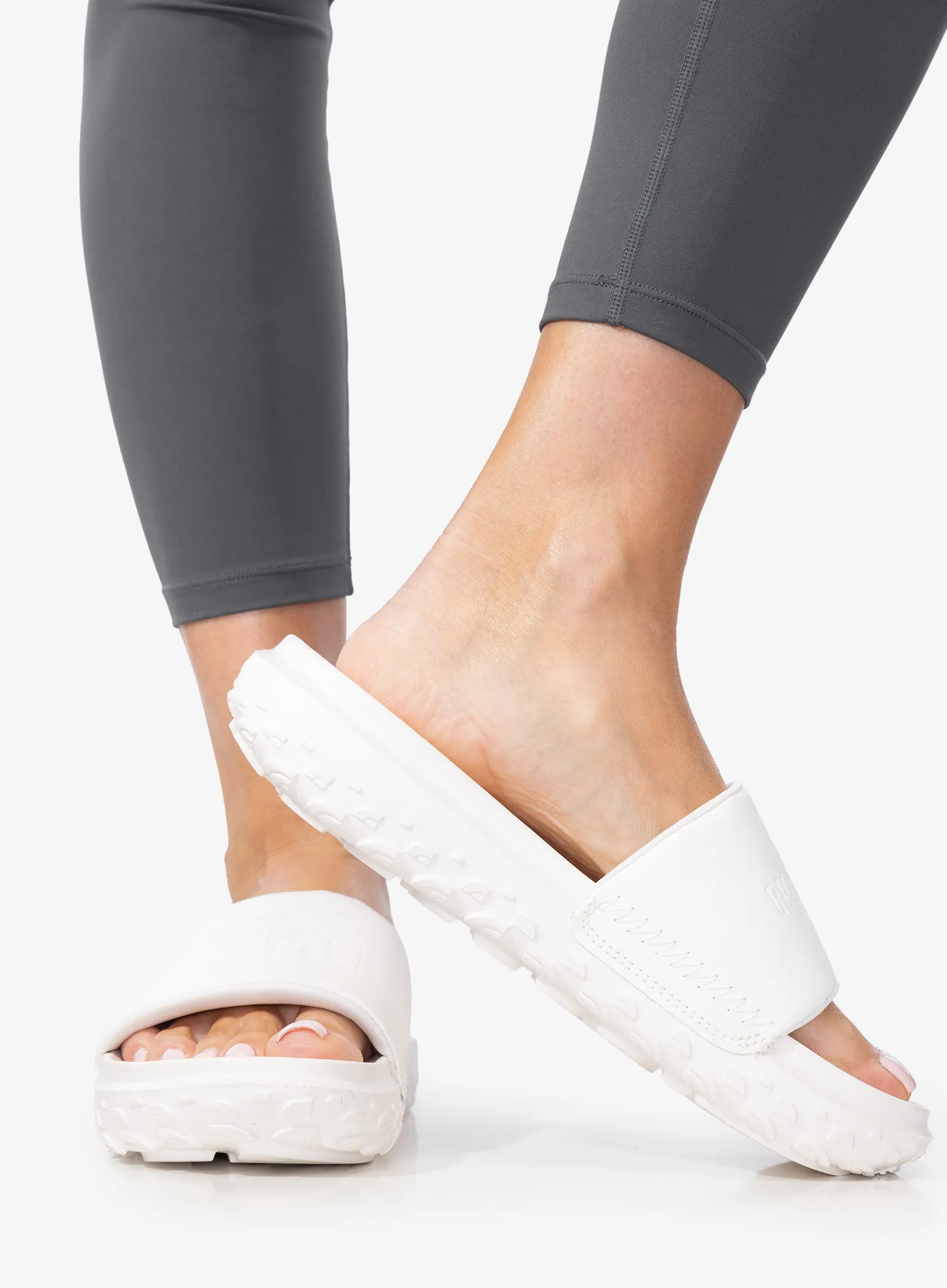 Ženske papuče The North Face Never Stop Cush Slide - white dune/white dune