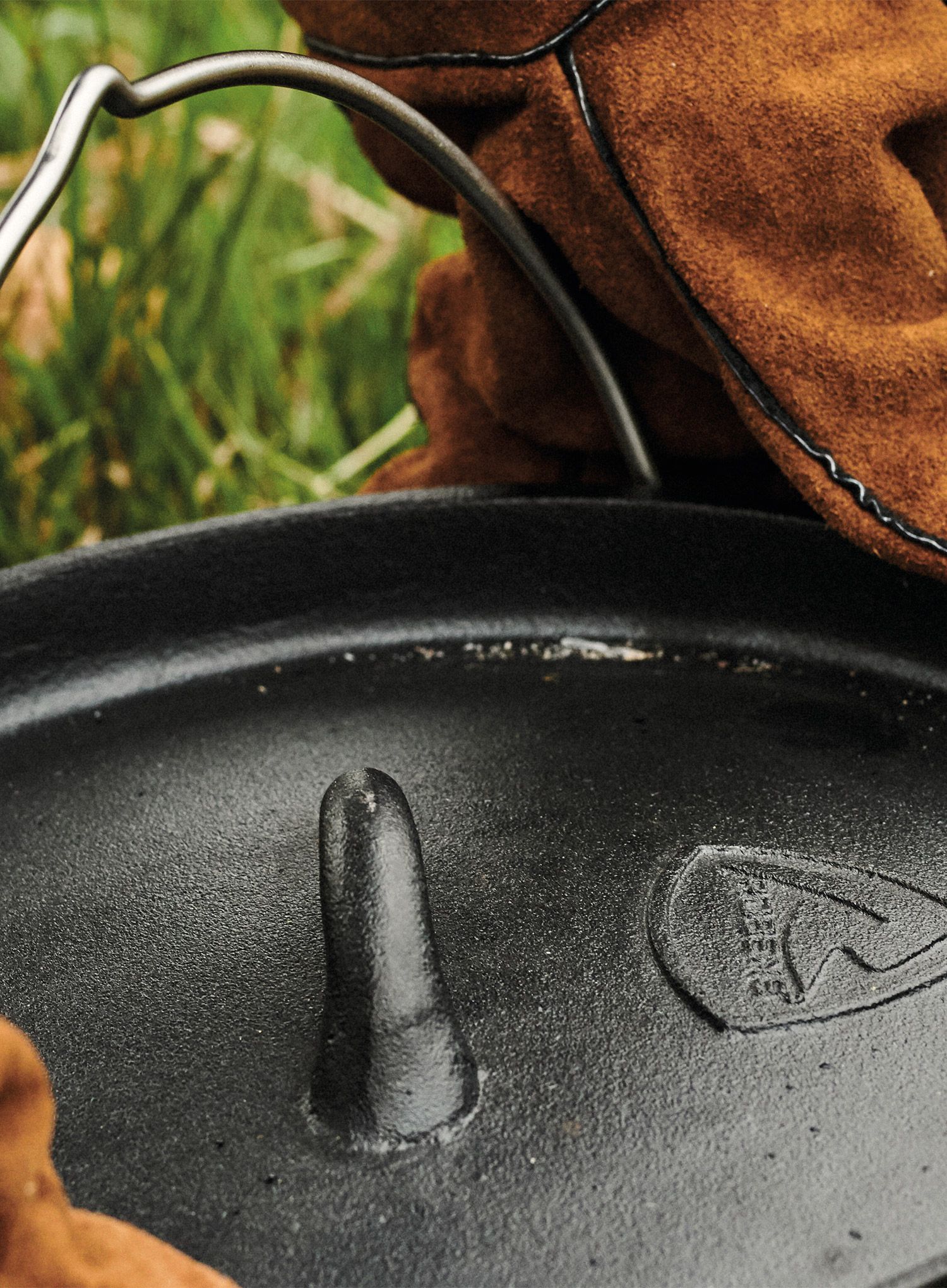Kotlić Robens Carson Dutch Oven 8,2 L - black