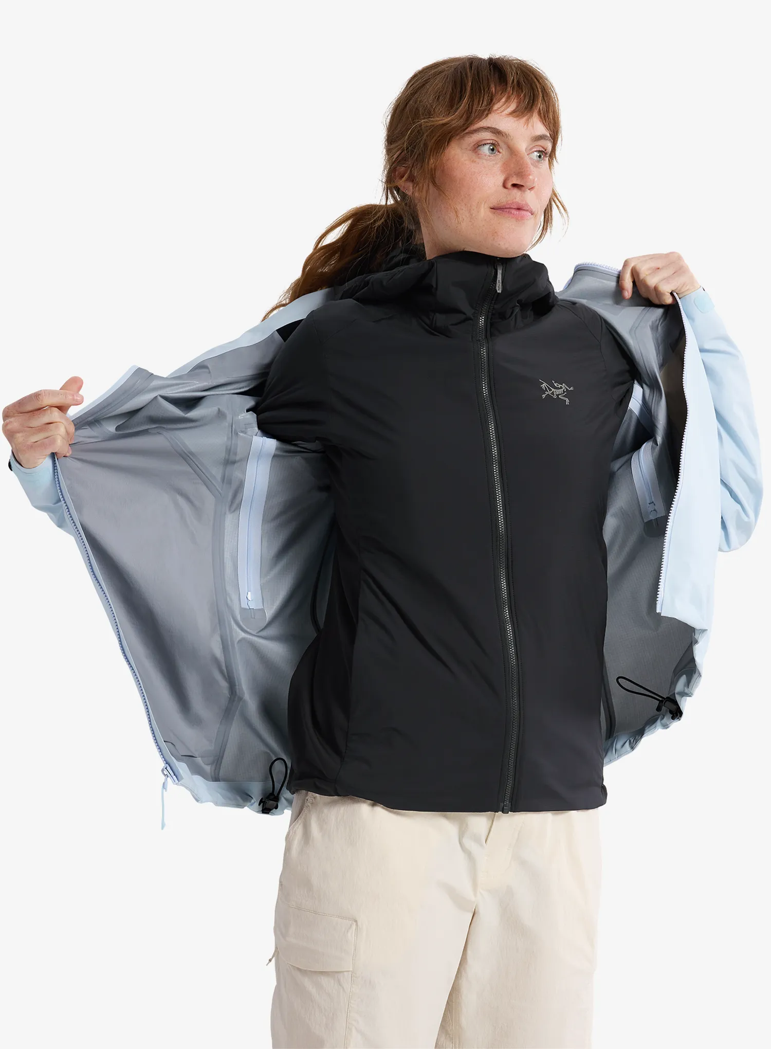 Jakna s postavom ženska Arcteryx Atom Hoody - black