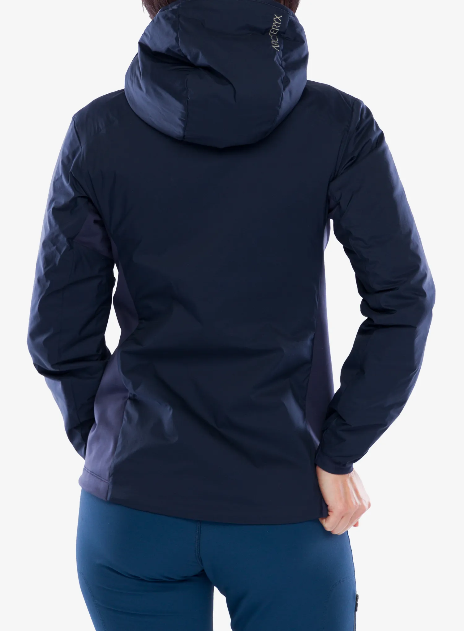 Jakna s postavom ženska Arcteryx Atom Hoody - black sapphire