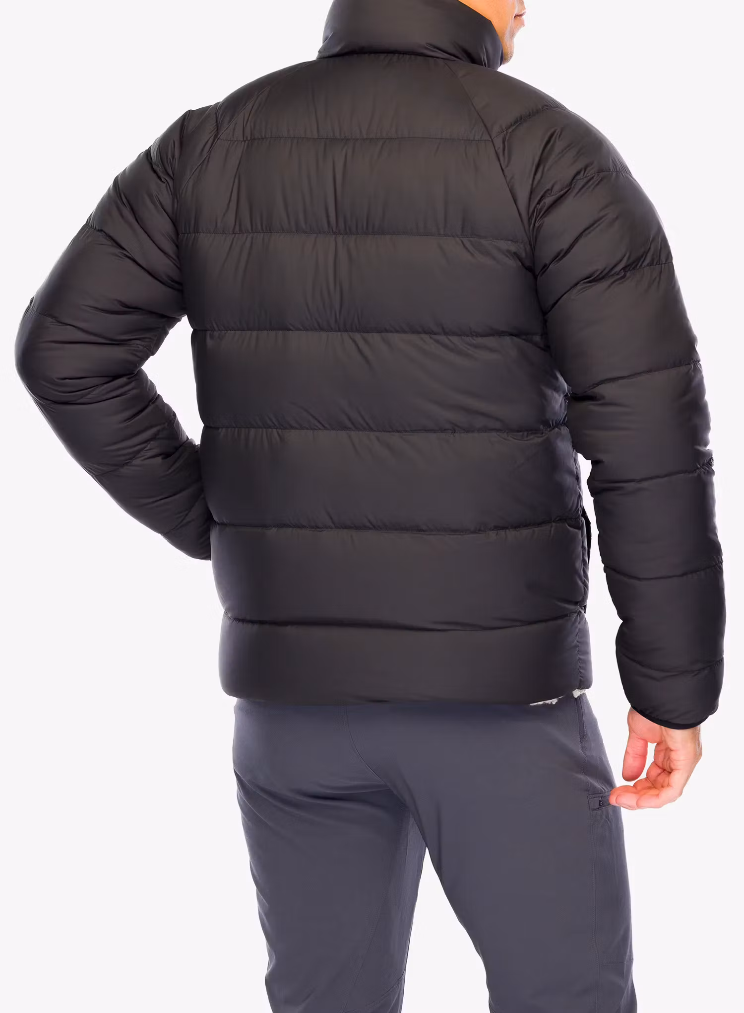 Pernata jakna Patagonia Reversible Silent Down Jacket - black