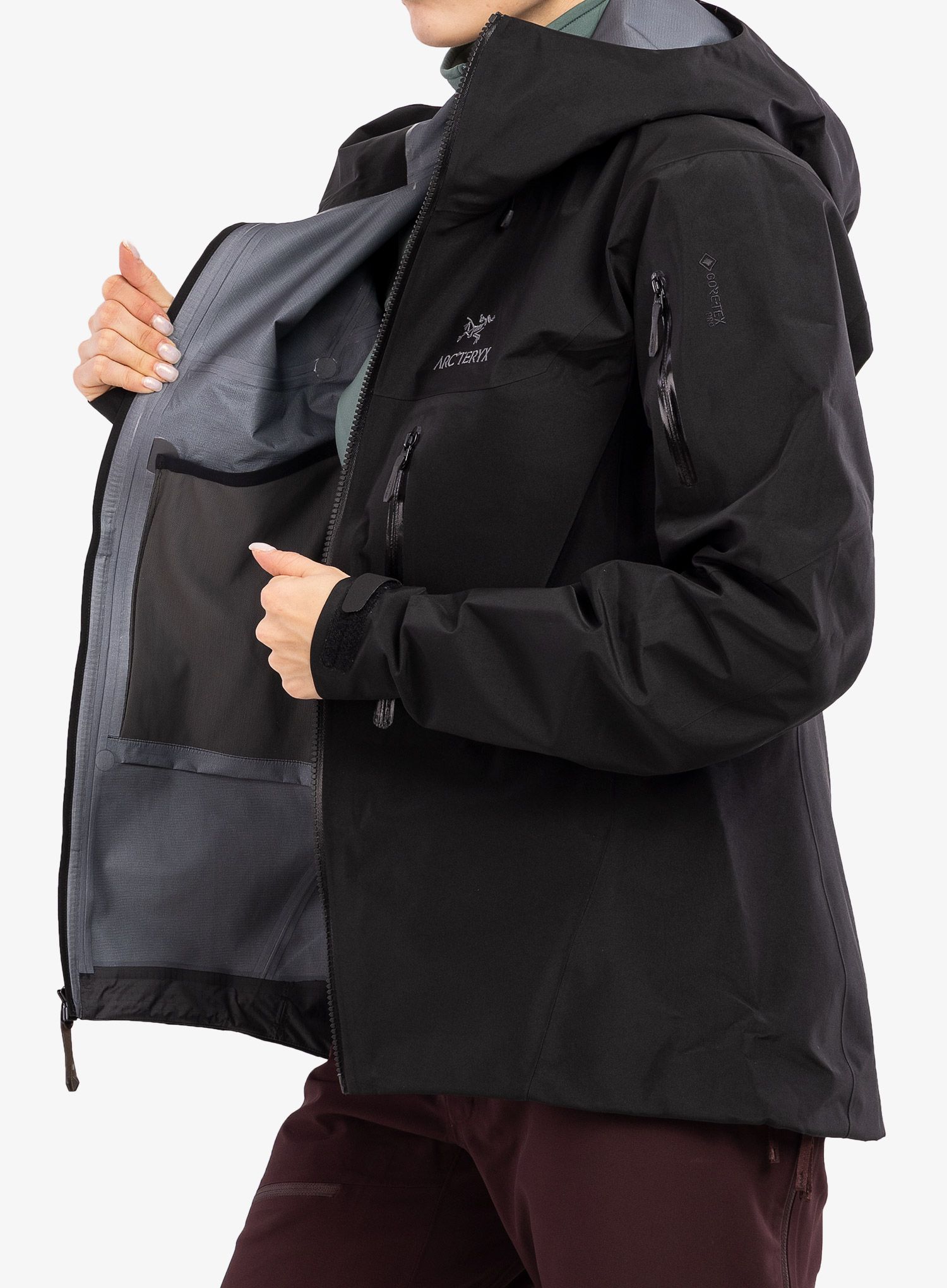 GORE-TEX ženska jakna Arcteryx Alpha SV Jacket - black