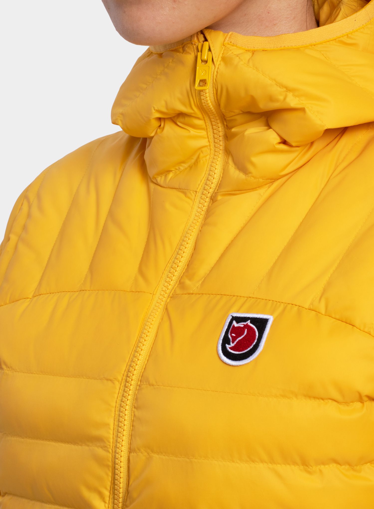 Jakna s postavom Fjallraven Expedition Latt Hoodie - dandelion