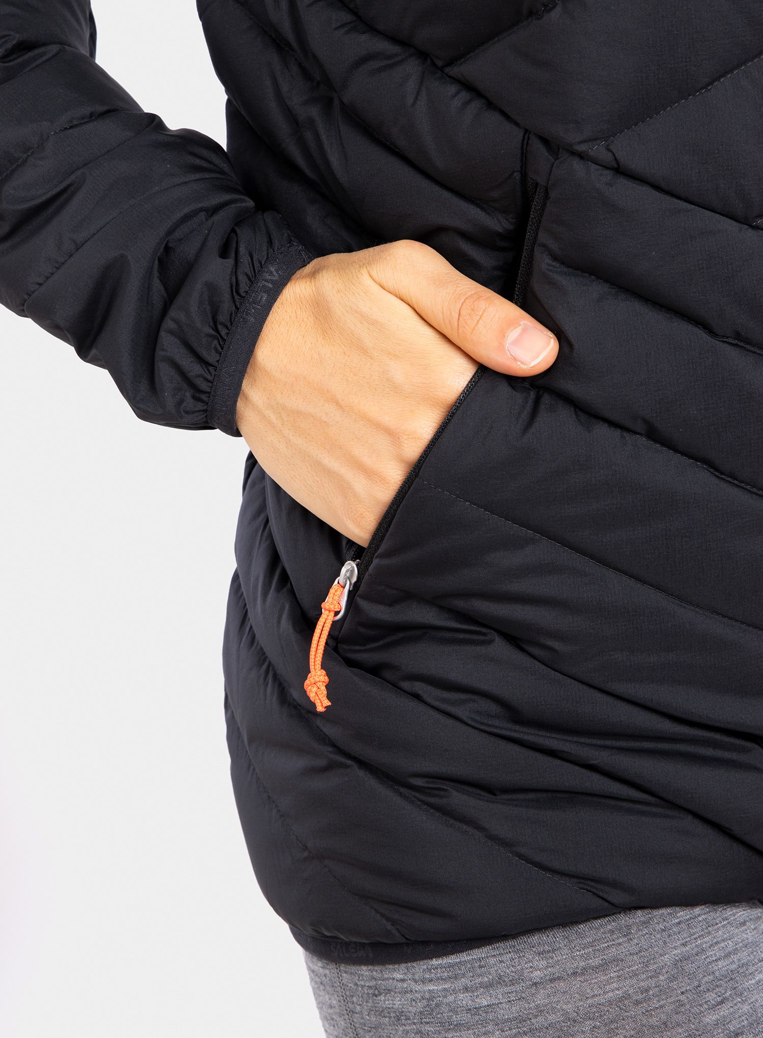 Ženska perjana jakna Salewa Brenta Jacket - black out - photo number 10