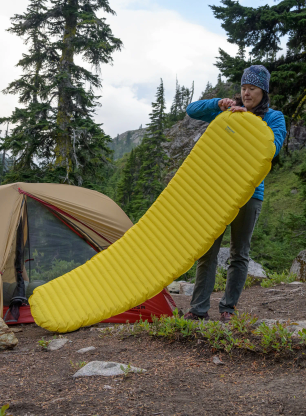 Madrac na napuhavanje Therm a Rest NeoAir Xlite NXT RW - solar flare