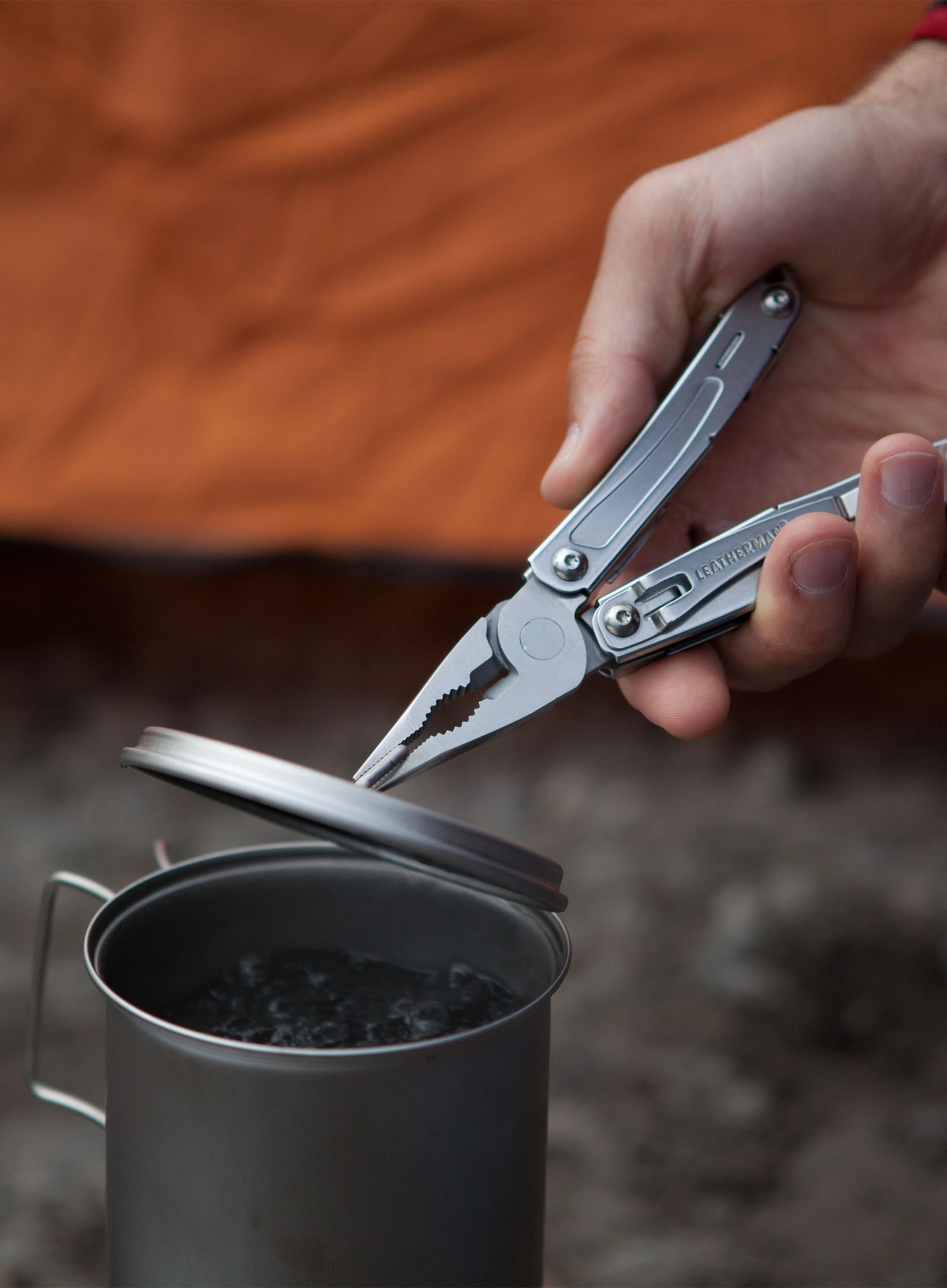 Višenamjenski alat Leatherman Sidekick - stainless