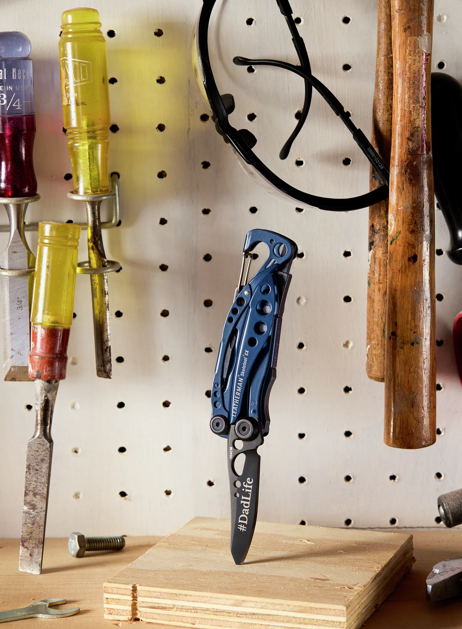 Višenamjenski alat Leatherman Skeletool Cx - nocturnal
