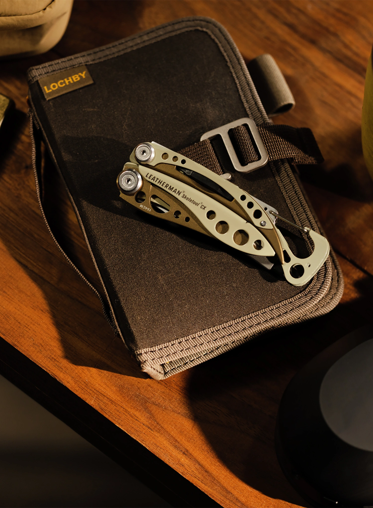 Višenamjenski alat Leatherman Skeletool Cx - sandstorm