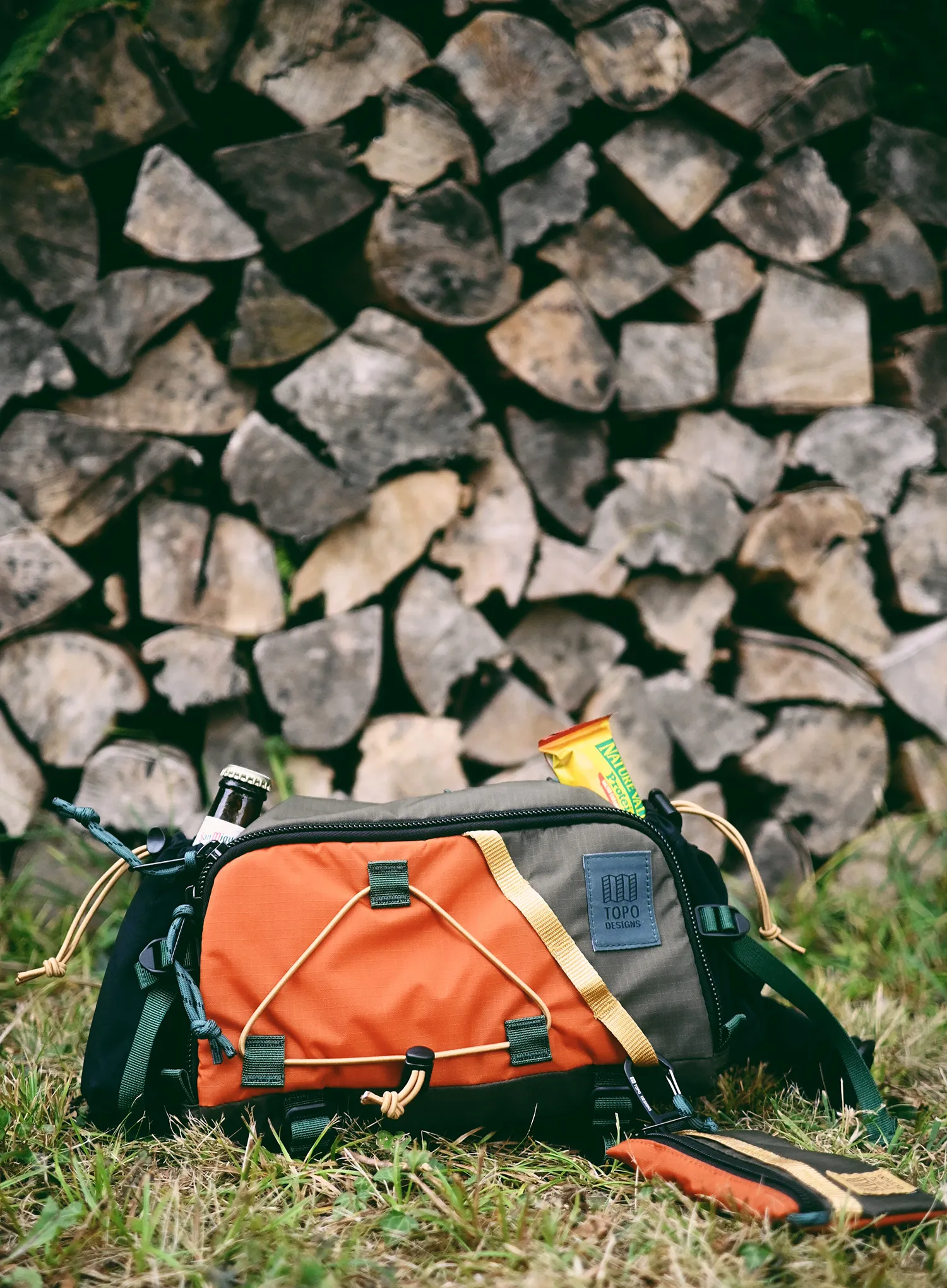 Torbica oko struka Topo Designs Mountain Hydro Hip Pack - woodland/terracotta