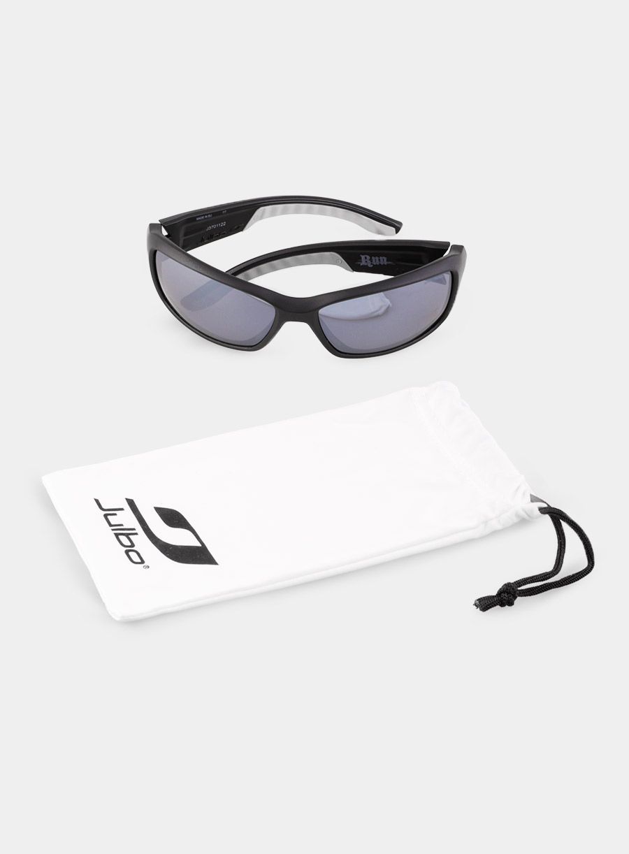 Sunčane naočale Julbo Run - matt blk/grey