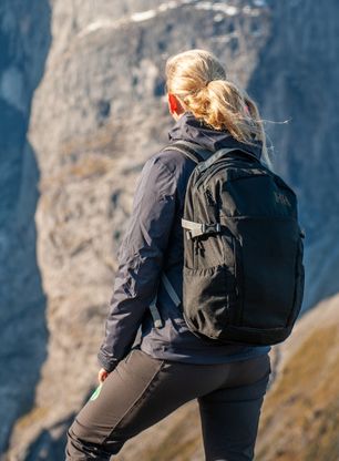 Ruksak Helly Hansen Loke 25 Backpack - black