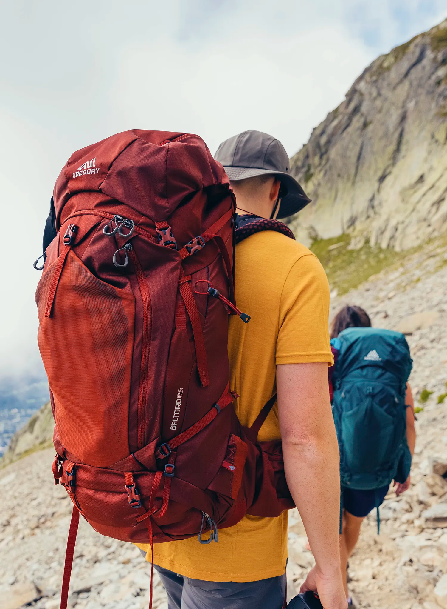 Ženski trekking ruksak Gregory Deva 70 - garnet red