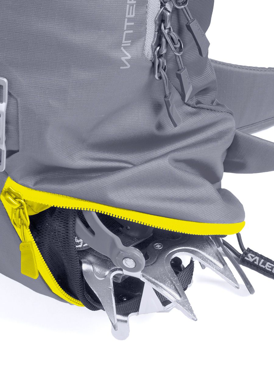 Planinarski ruksak Salewa Winter Train 26 BP - black