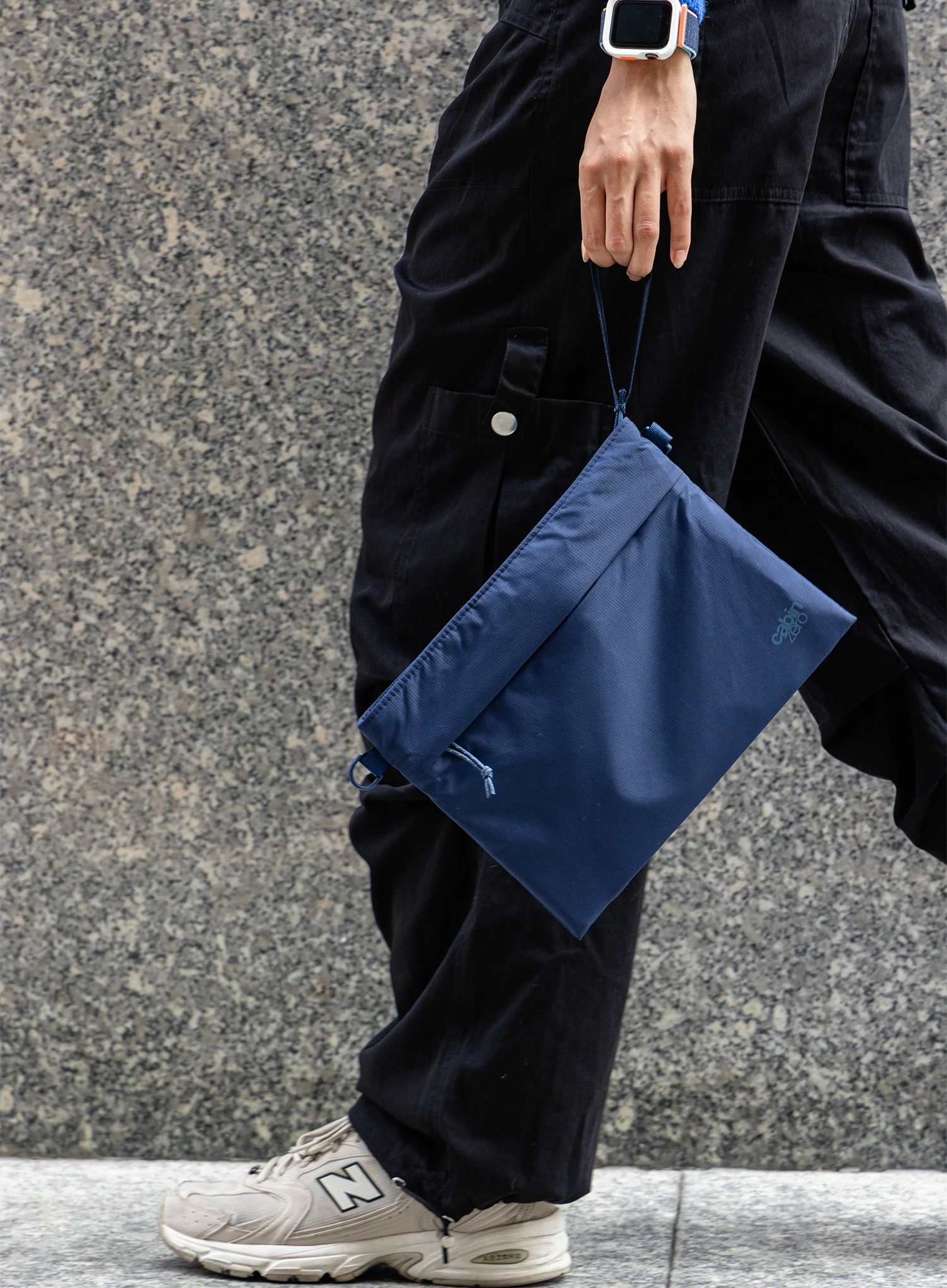 Torbica CabinZero Classic Sacoche 2,5 L - blue shimmer