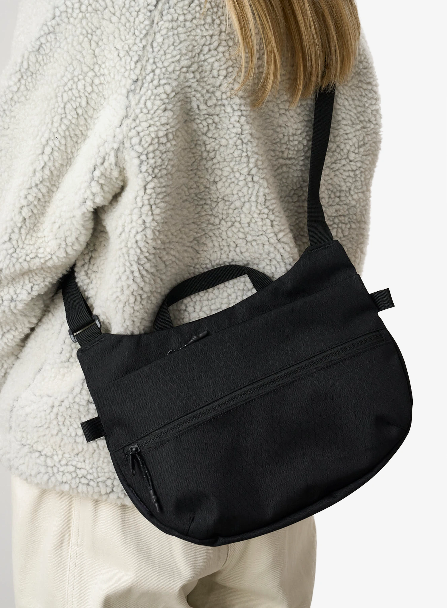 Torbica Gramicci Field Sacoche - black