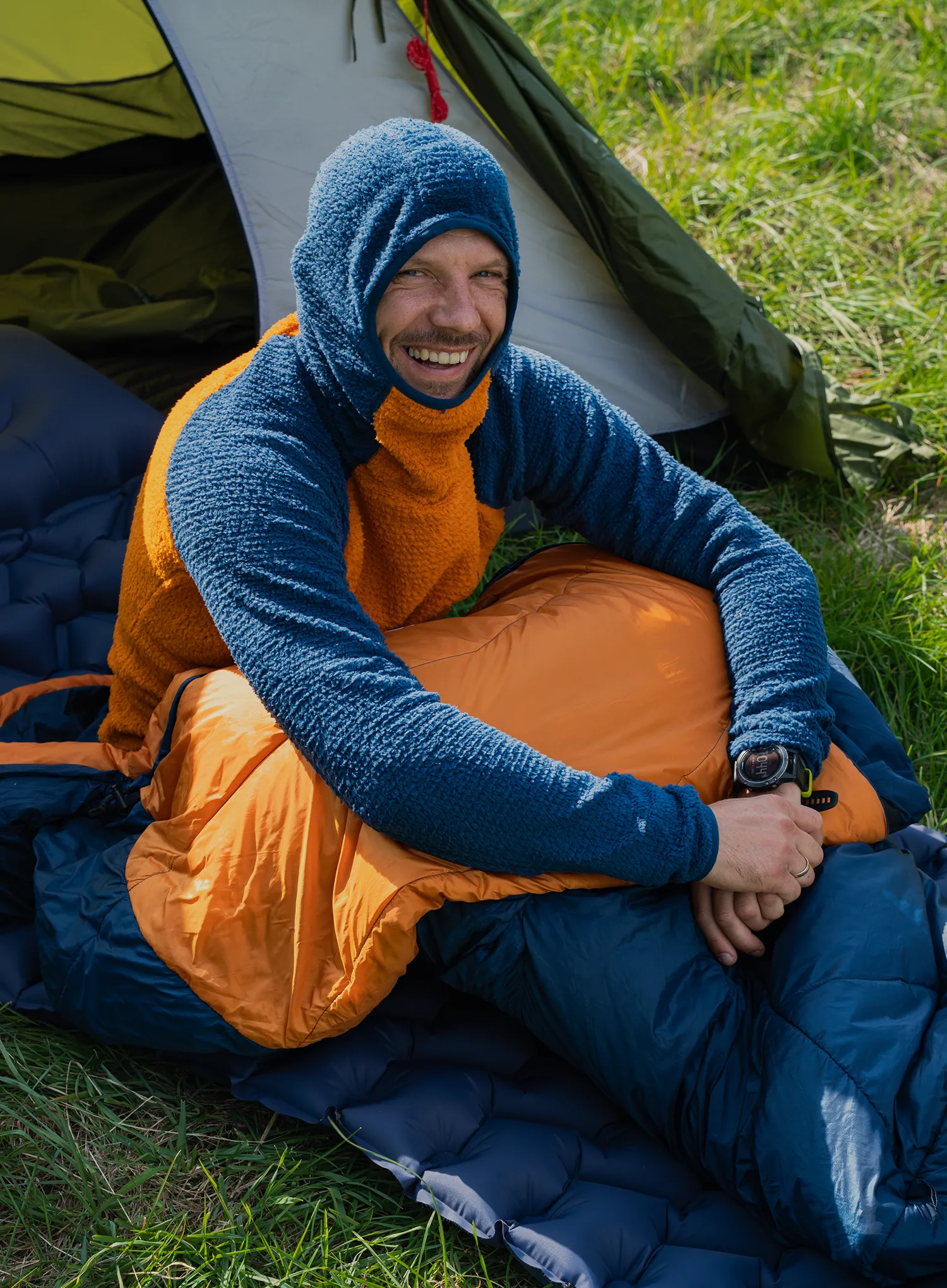 Sintetička vreća za spavanje Alpinus Ultralight Pro 850 - navy