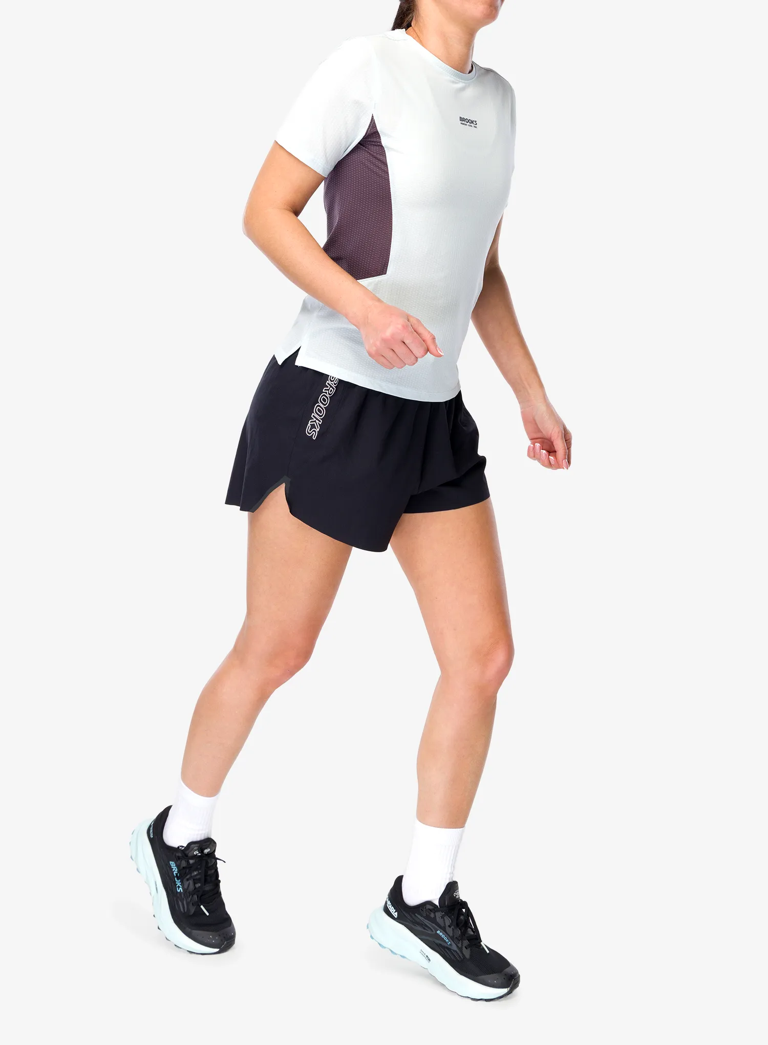 Ženske kratke hlače za trčanje Brooks Cascadia Short - black