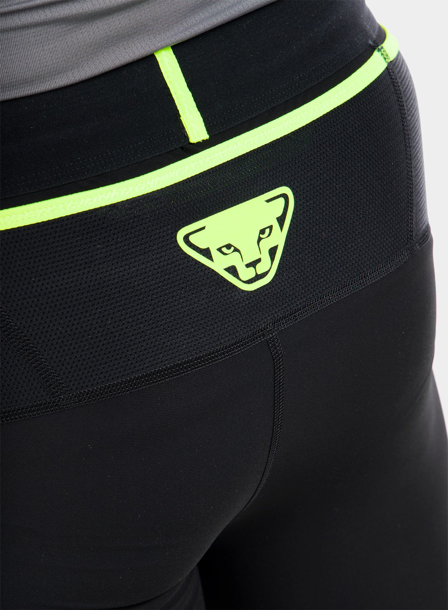 Kratke hlače za trčanje Dynafit Vert Short Tights M - black out