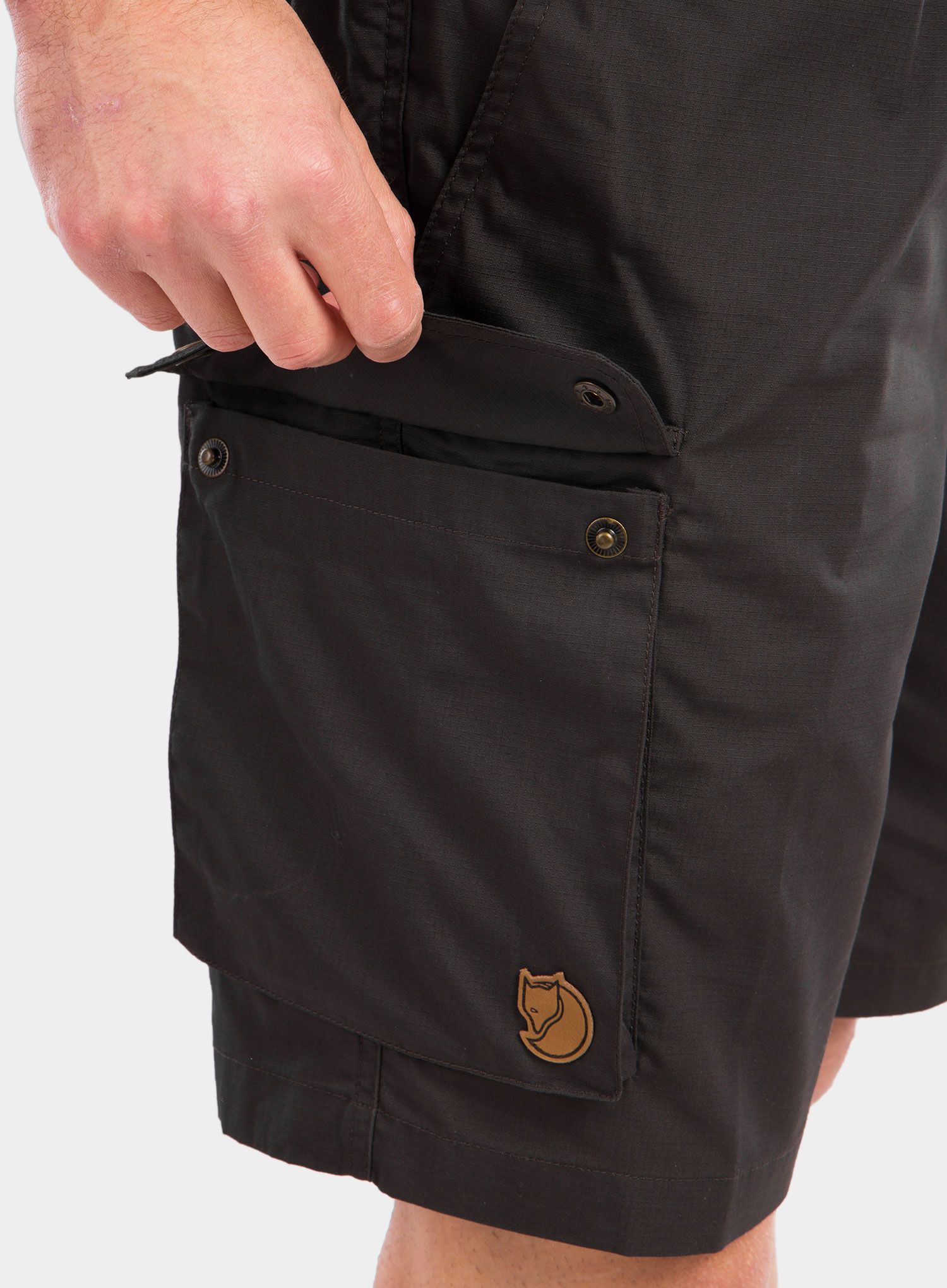 Spodenki Fjallraven Sambava Shade Shorts dark grey 8a.pl