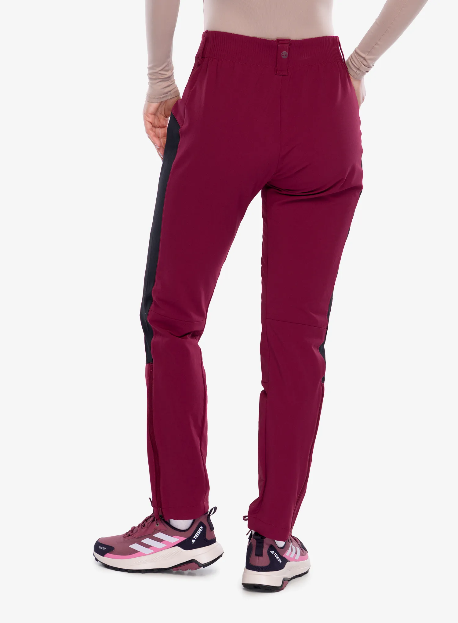 Ženske softshell hlače adidas TERREX Techrock Mountaineering Pants - shadow red